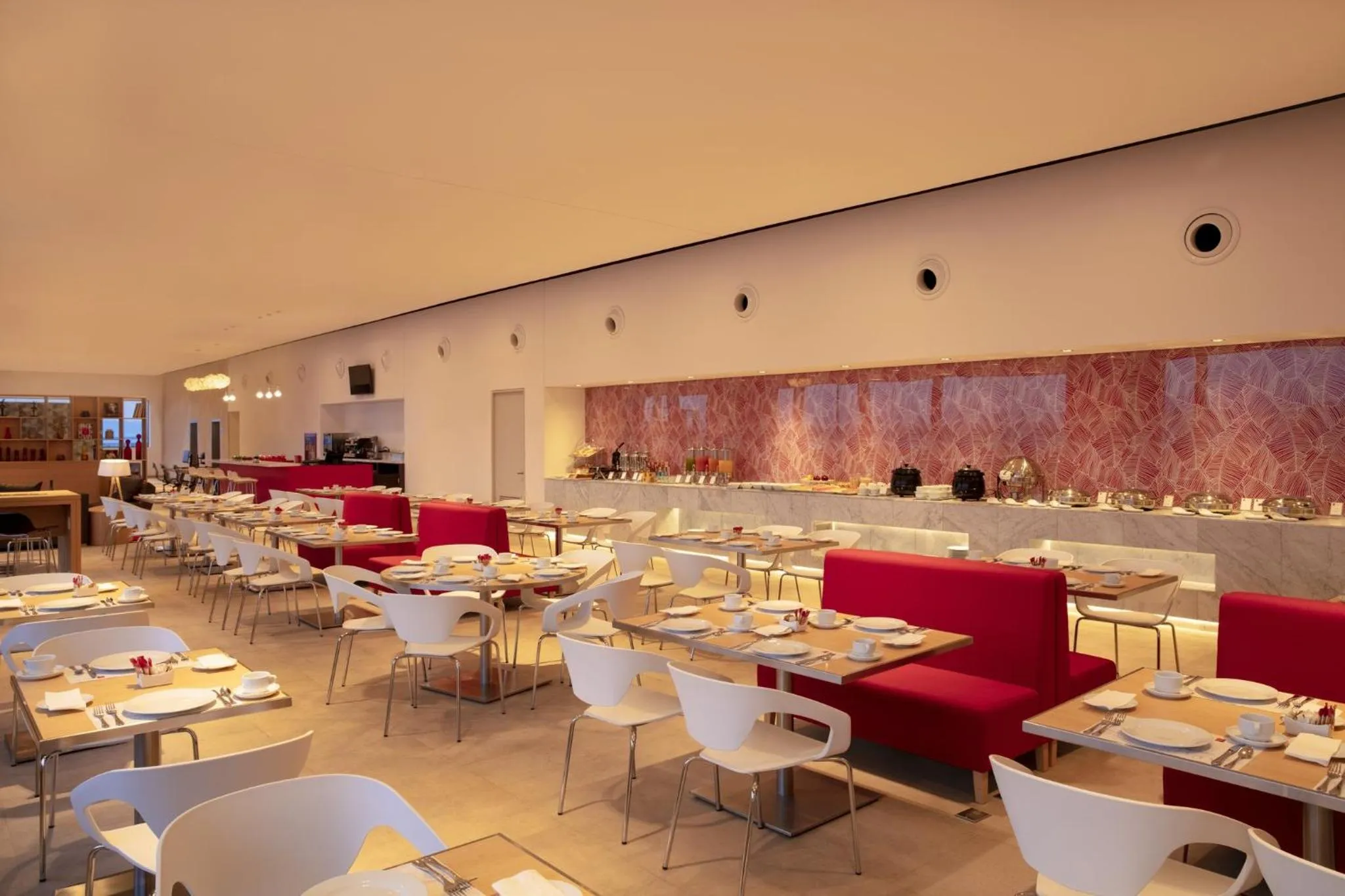 Restaurant/places to eat in Fiesta Inn Parque Puebla