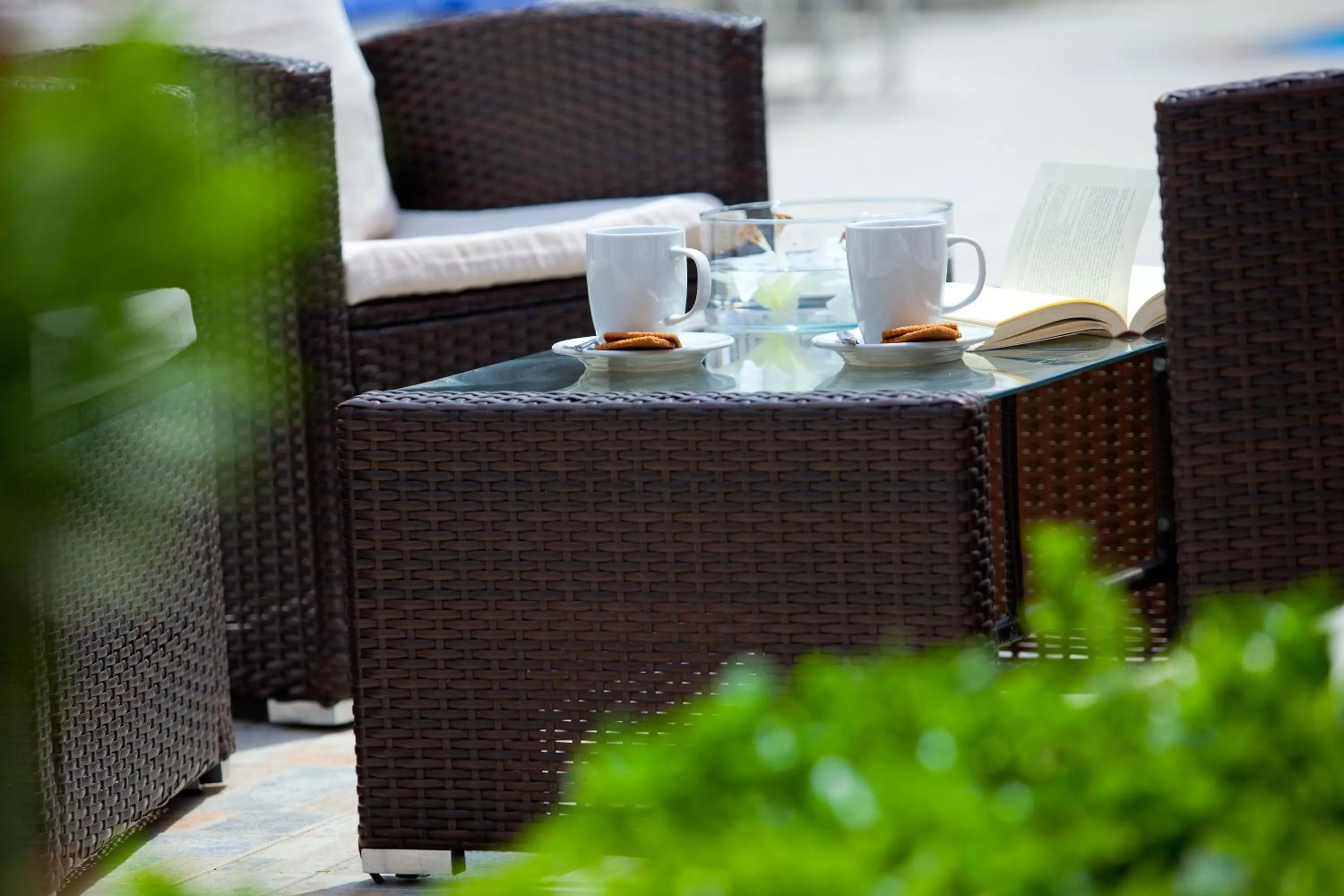 Restaurant/places to eat in Paloma Hotel Apartments