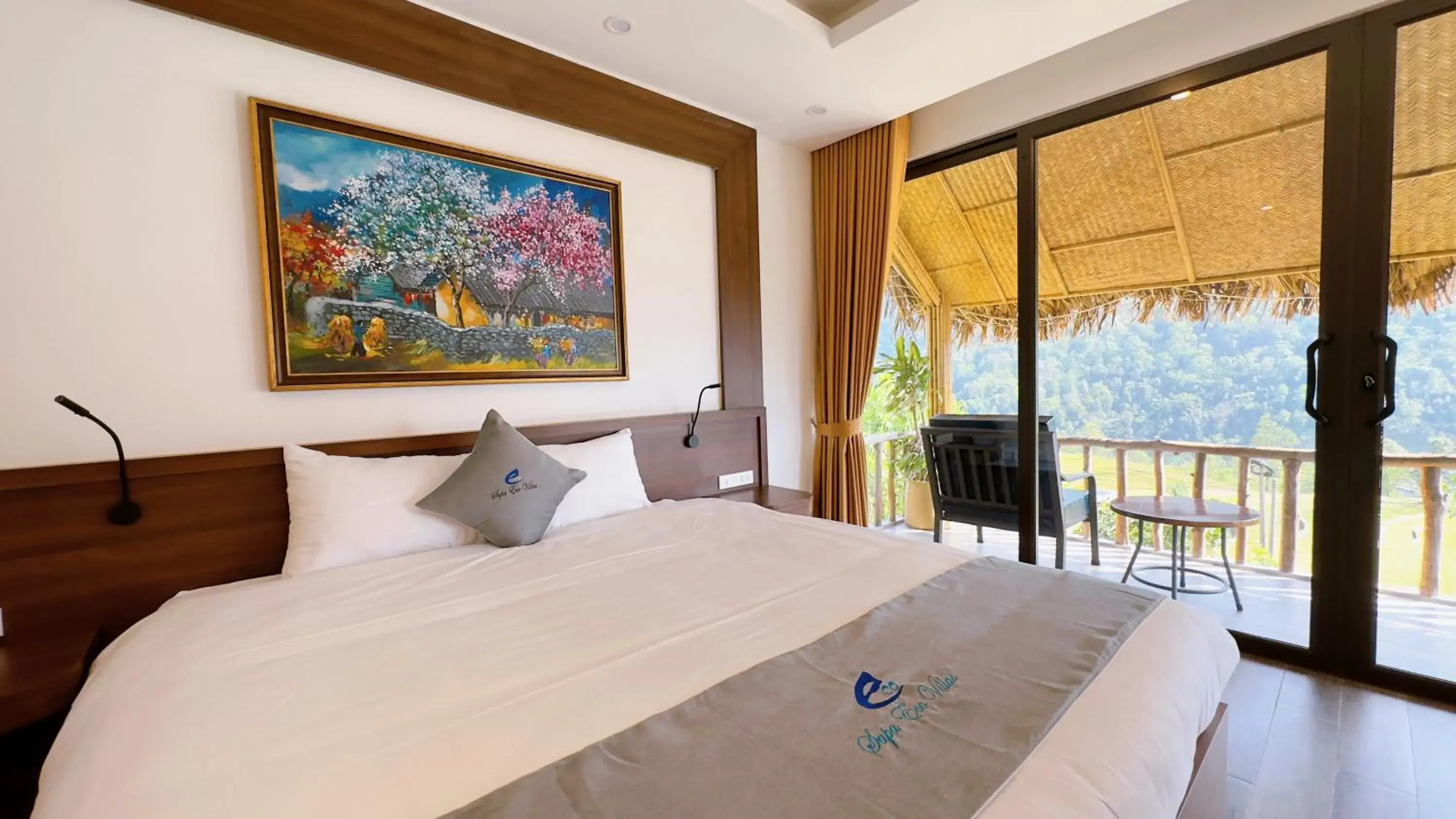 Junior Suite with Mountain View in Sapa Eco Villas & Spa Junior Suite with Mountain View in Sapa Eco Villas & Spa
