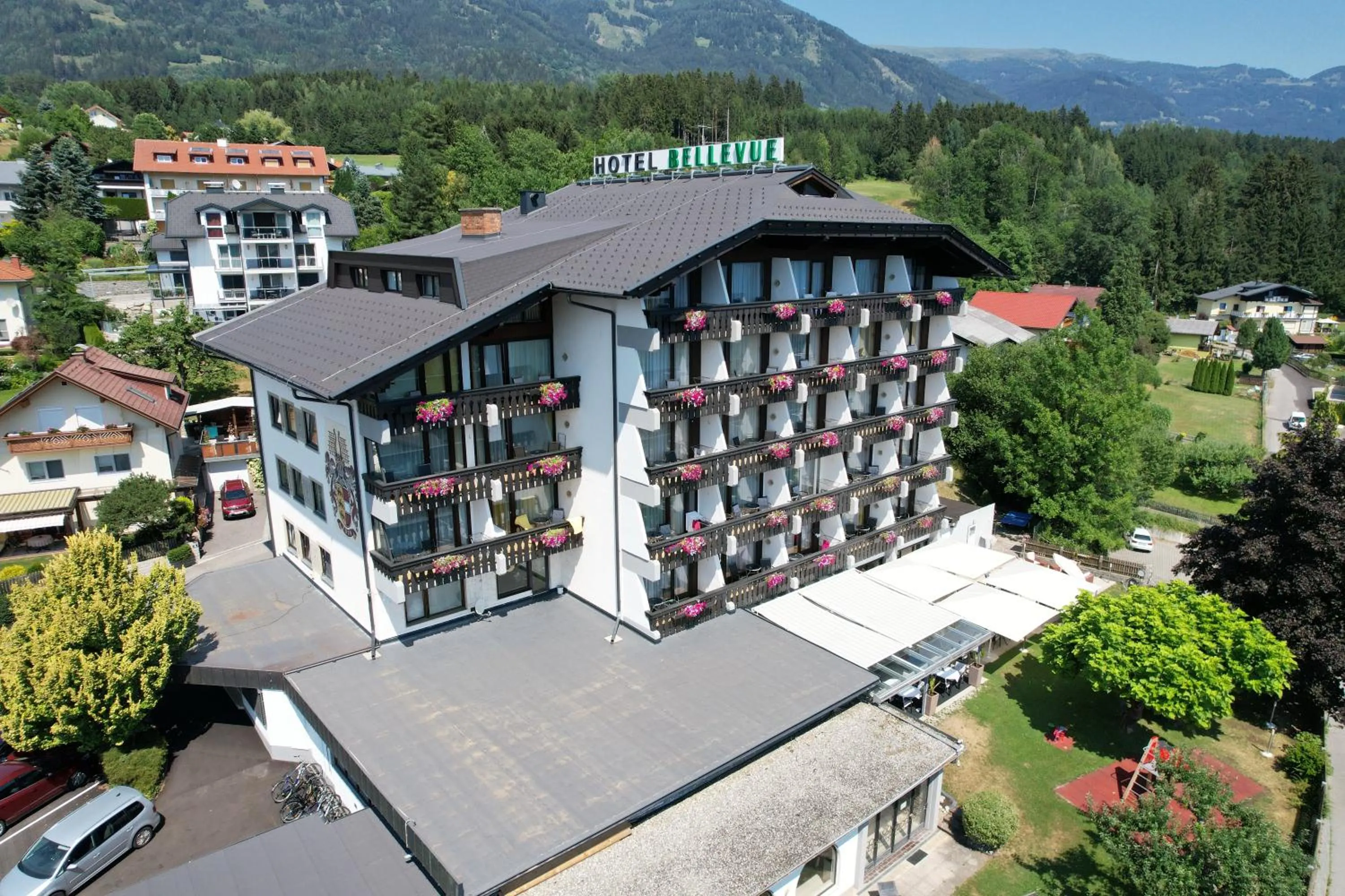 Property building in Hotel Bellevue