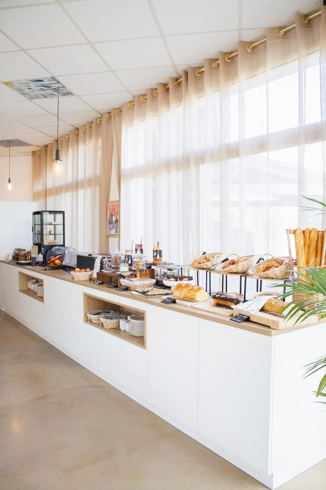 Restaurant/places to eat in Côté Océan Resort