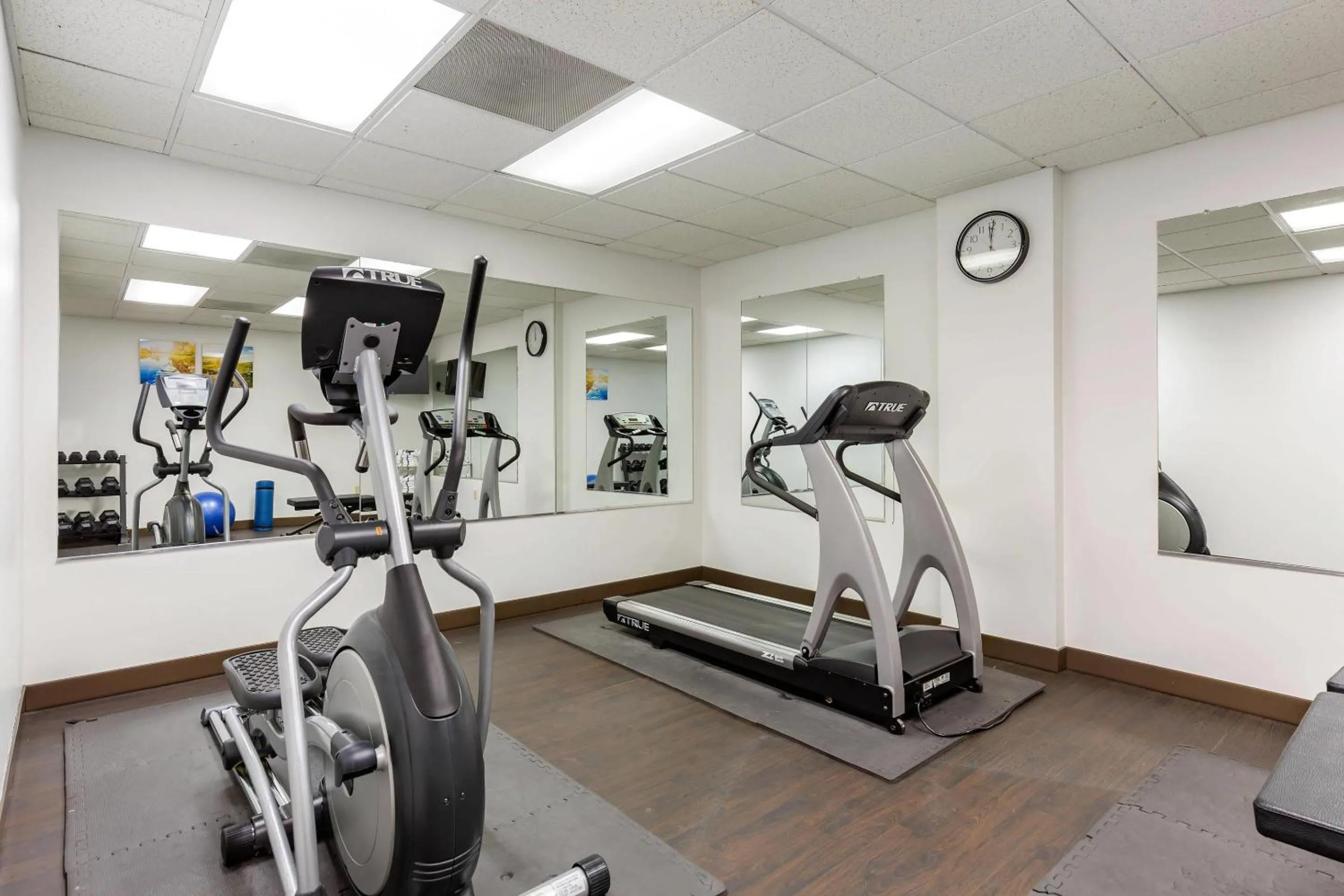 Fitness centre/facilities in Comfort Inn Aikens Center