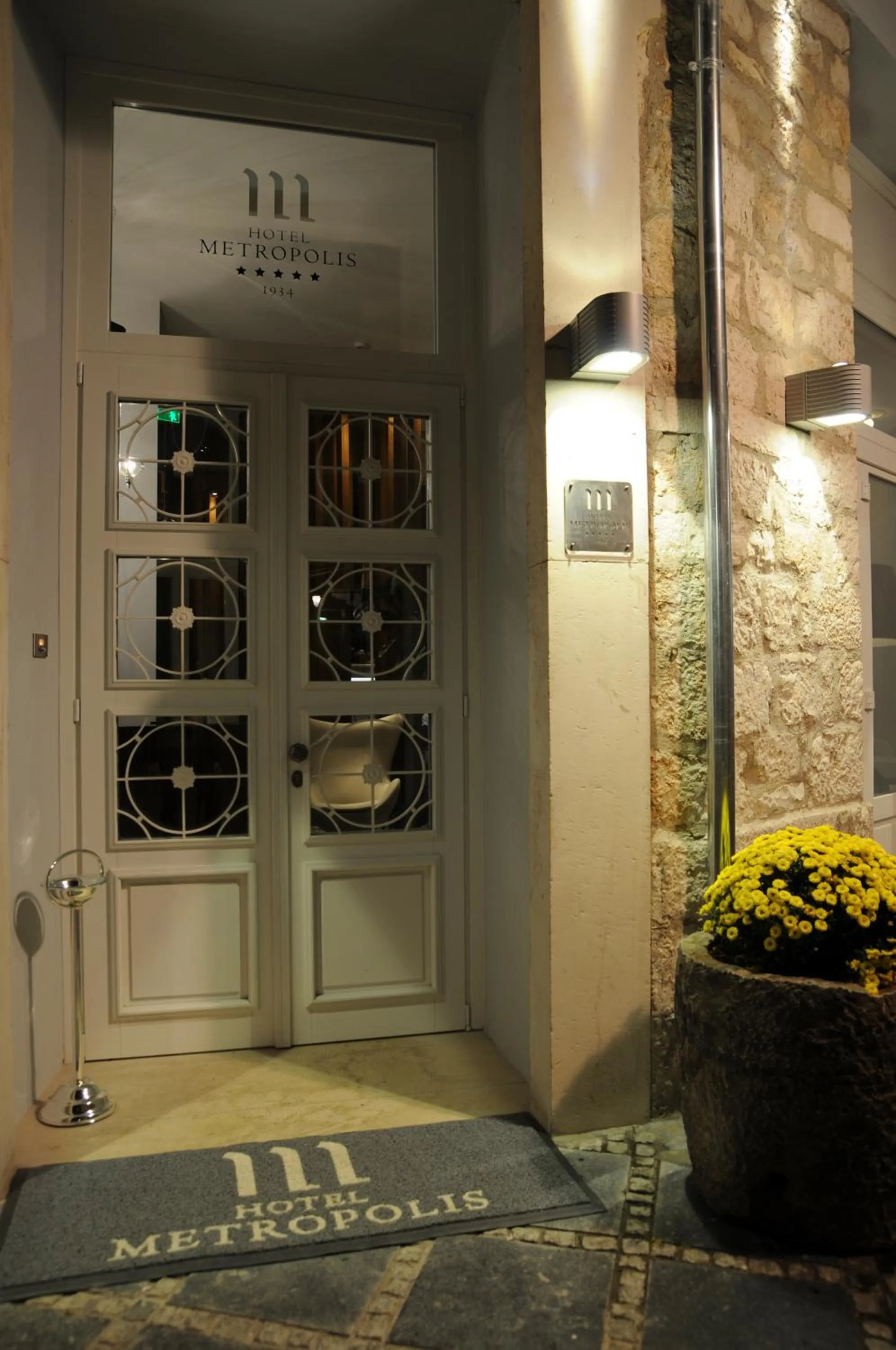 Facade/entrance in Hotel Metropolis