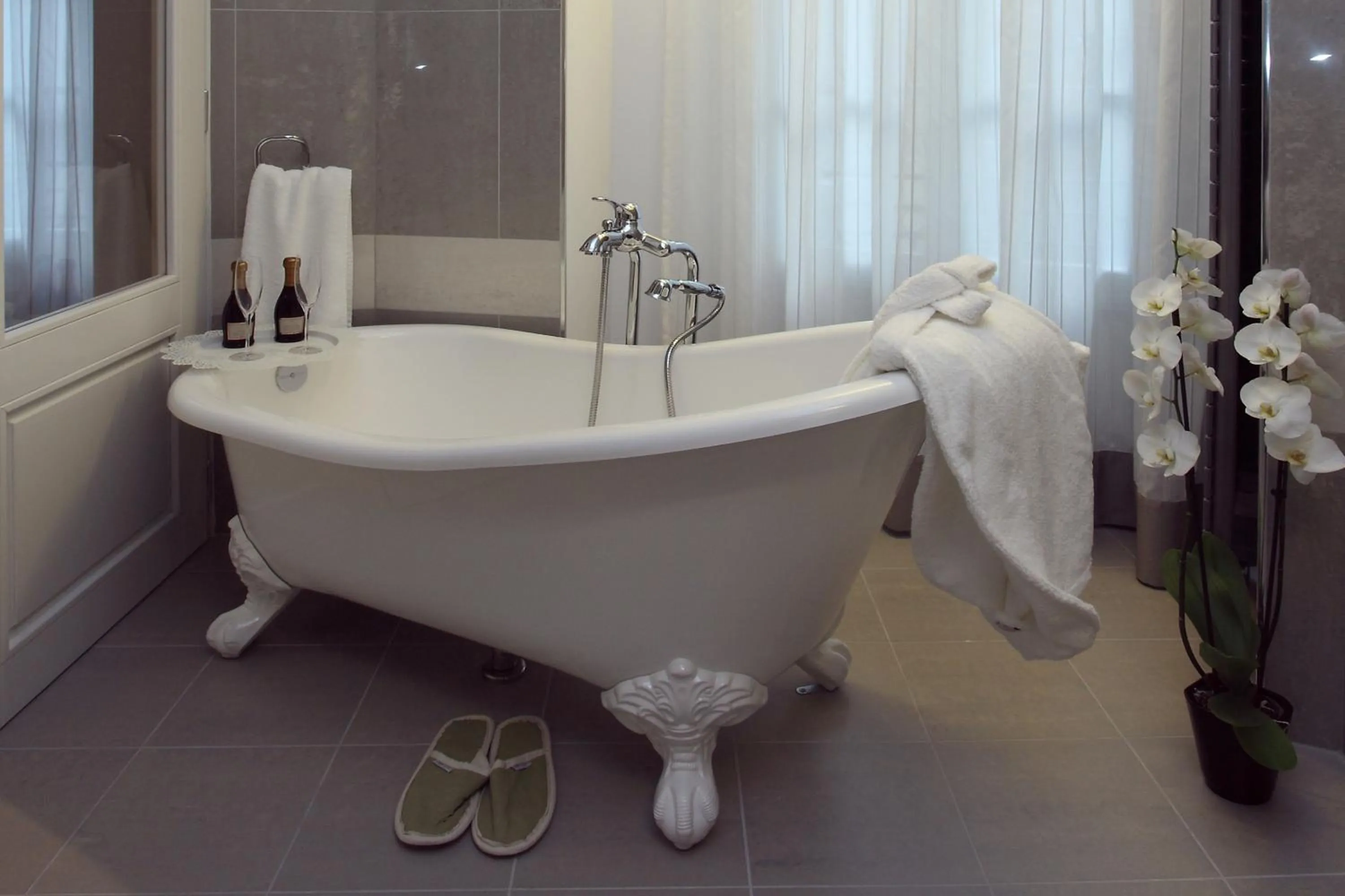 Bathroom in Hotel Metropolis