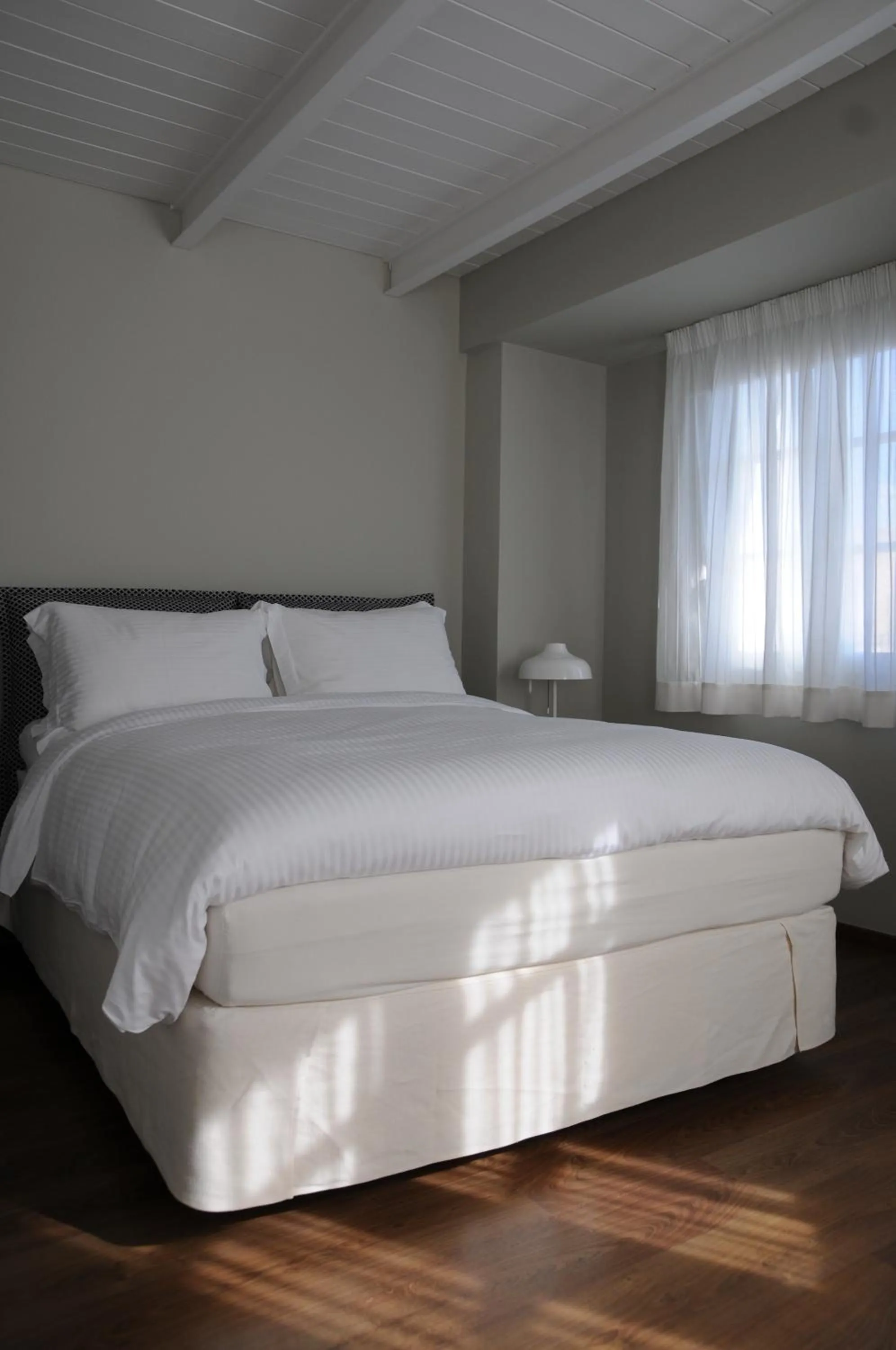 Bed in Hotel Metropolis