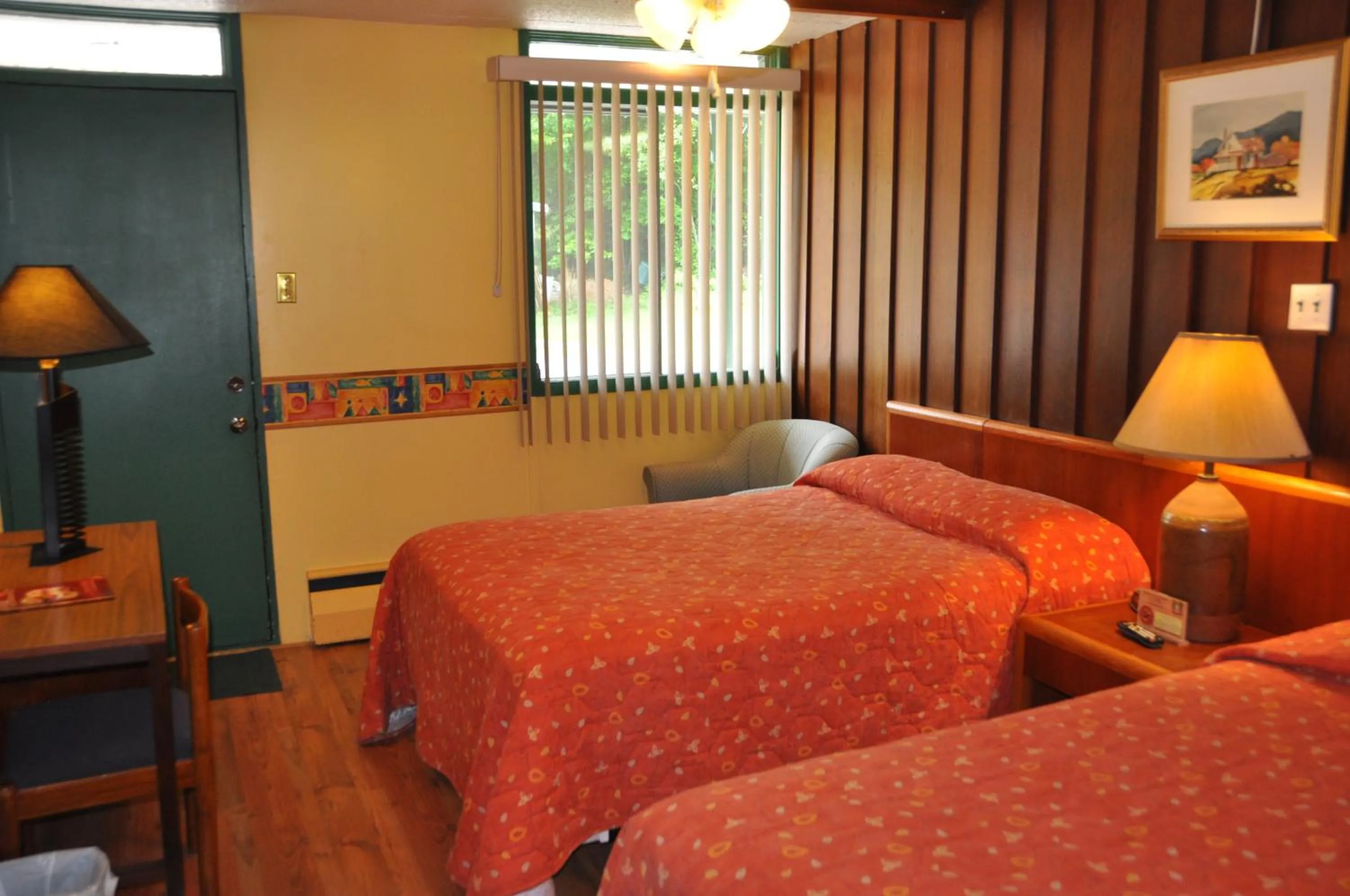 Day, Bed in Le Boisé du Lac