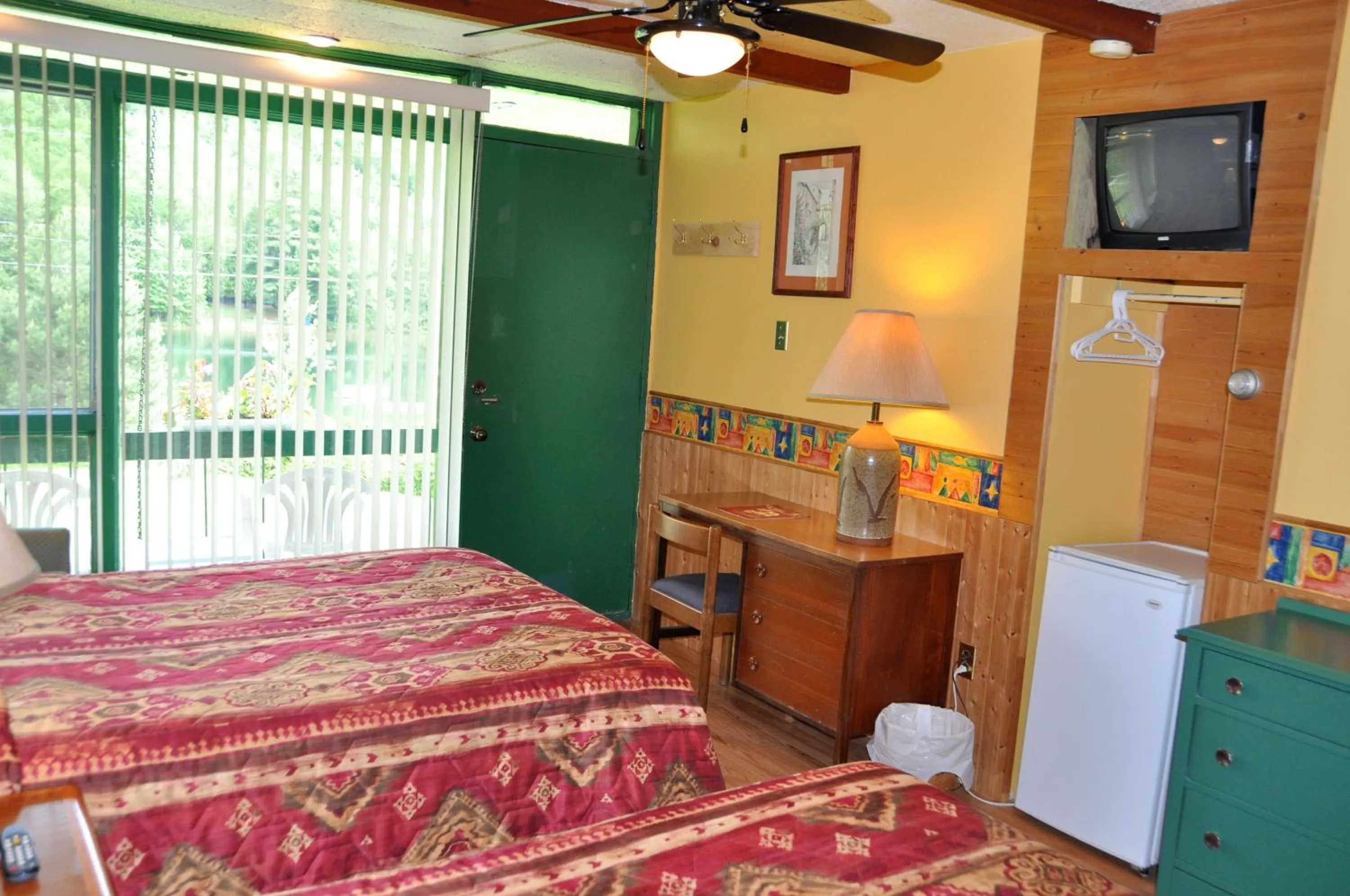 Photo of the whole room, Bed in Le Boisé du Lac