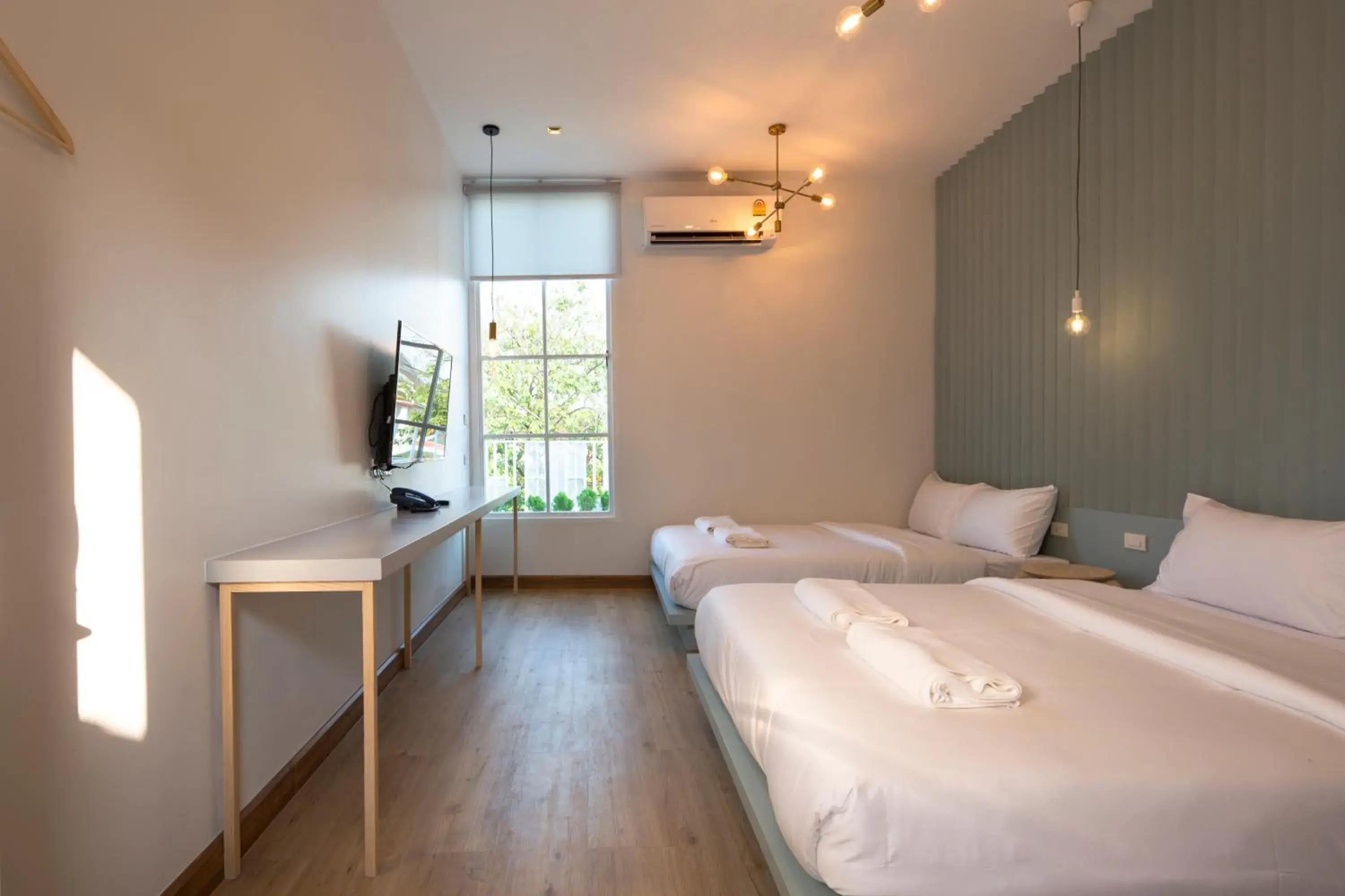 Quadruple Room with Shared Bathroom in Boxpackers Hostel Phranakorn Quadruple Room with Shared Bathroom in Boxpackers Hostel Phranakorn