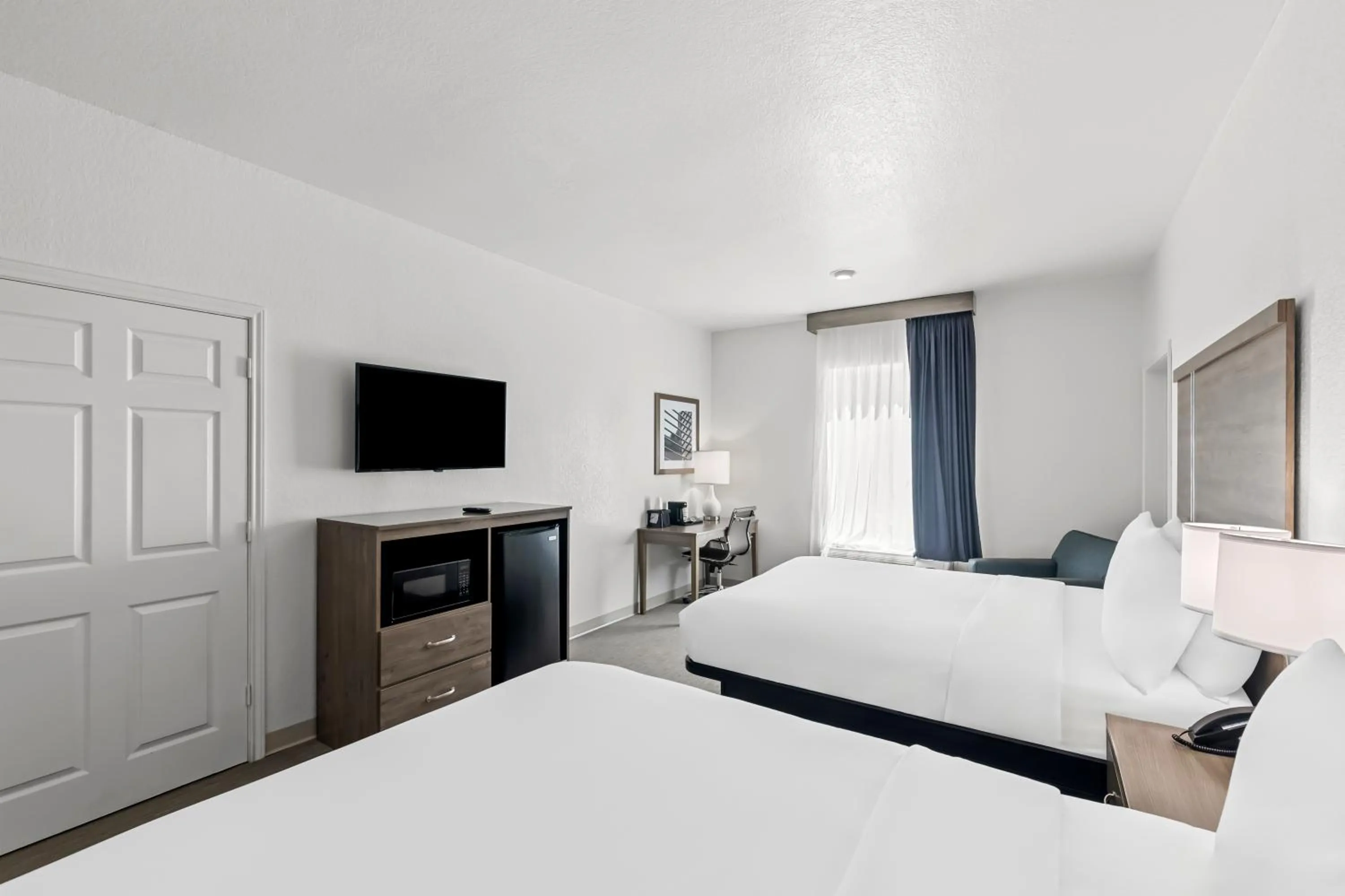 Photo of the whole room, Bed in Quality Inn Bastrop