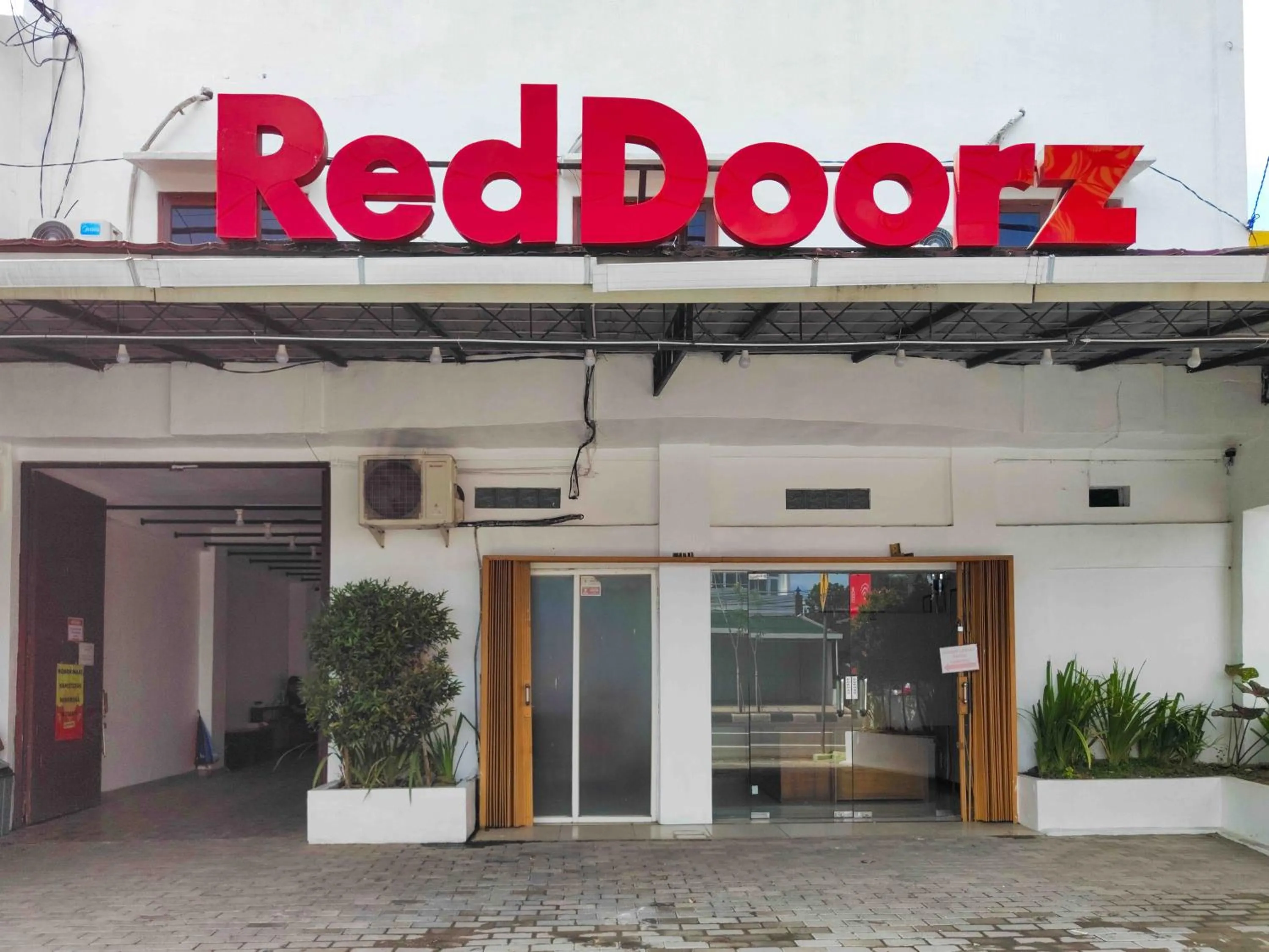 Property building in RedDoorz near Prambanan Temple