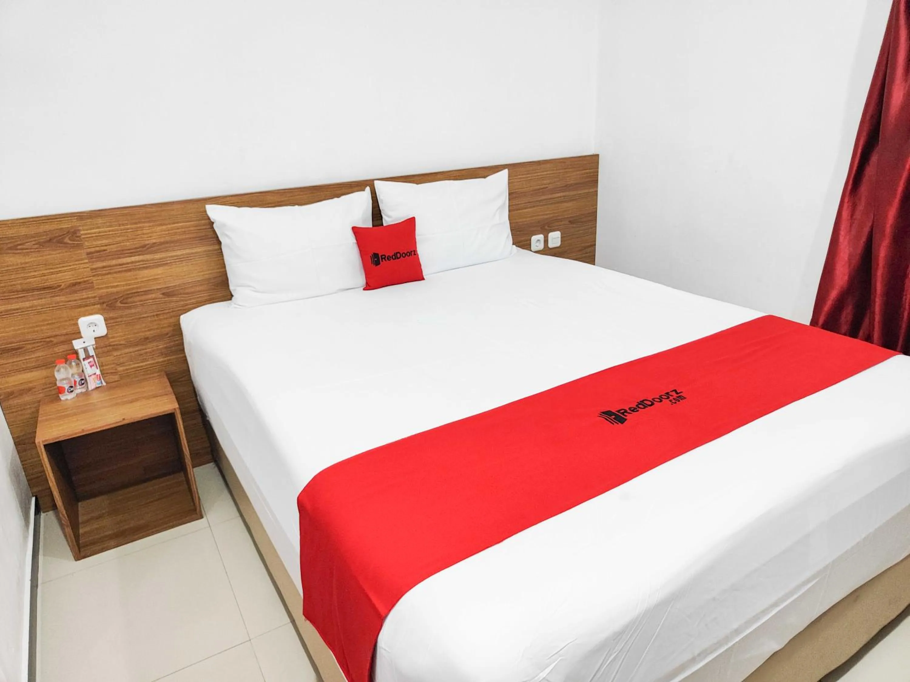 Bedroom, Bed in RedDoorz near Prambanan Temple