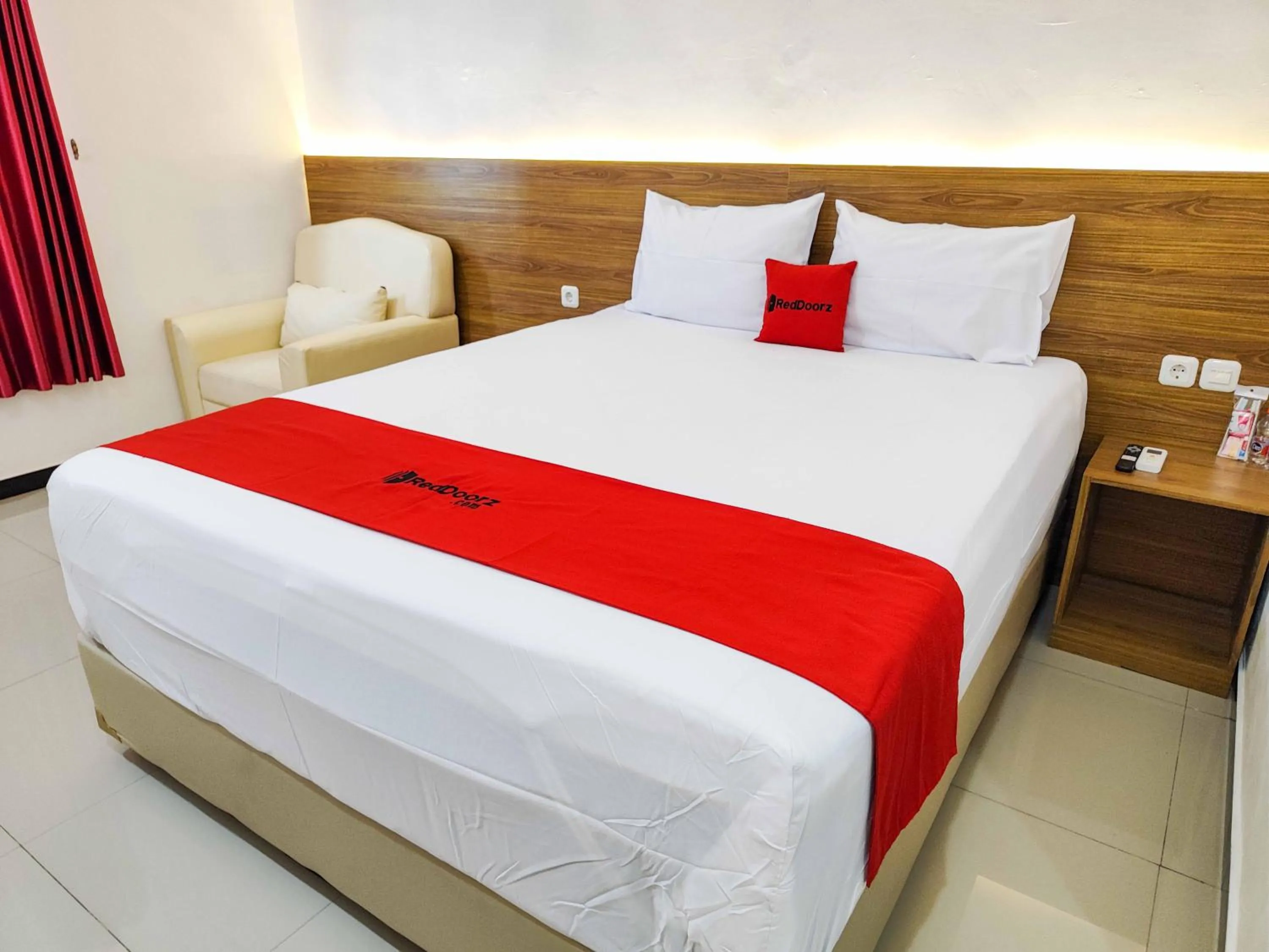 Bedroom, Bed in RedDoorz near Prambanan Temple