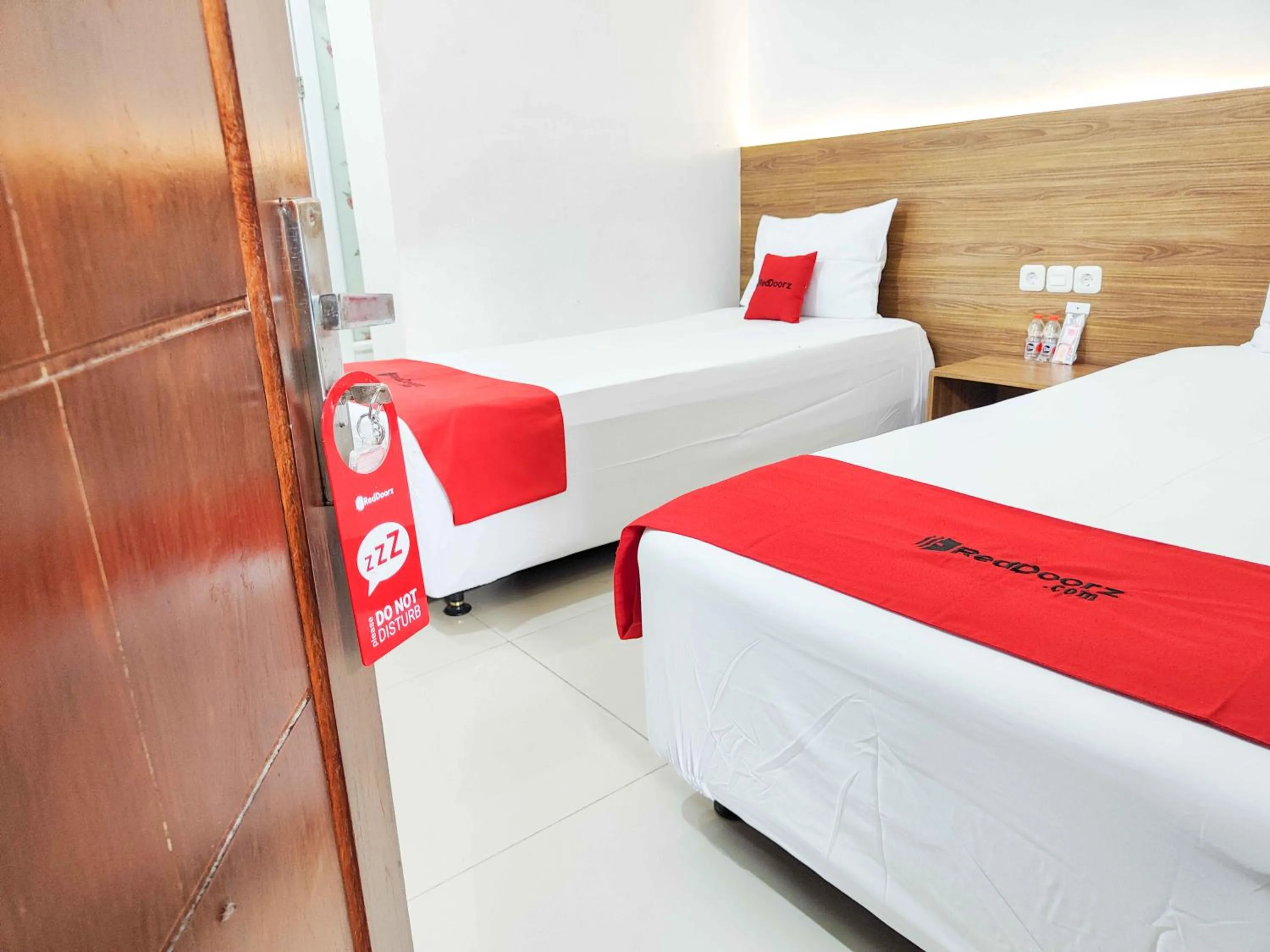 Bedroom, Bed in RedDoorz near Prambanan Temple