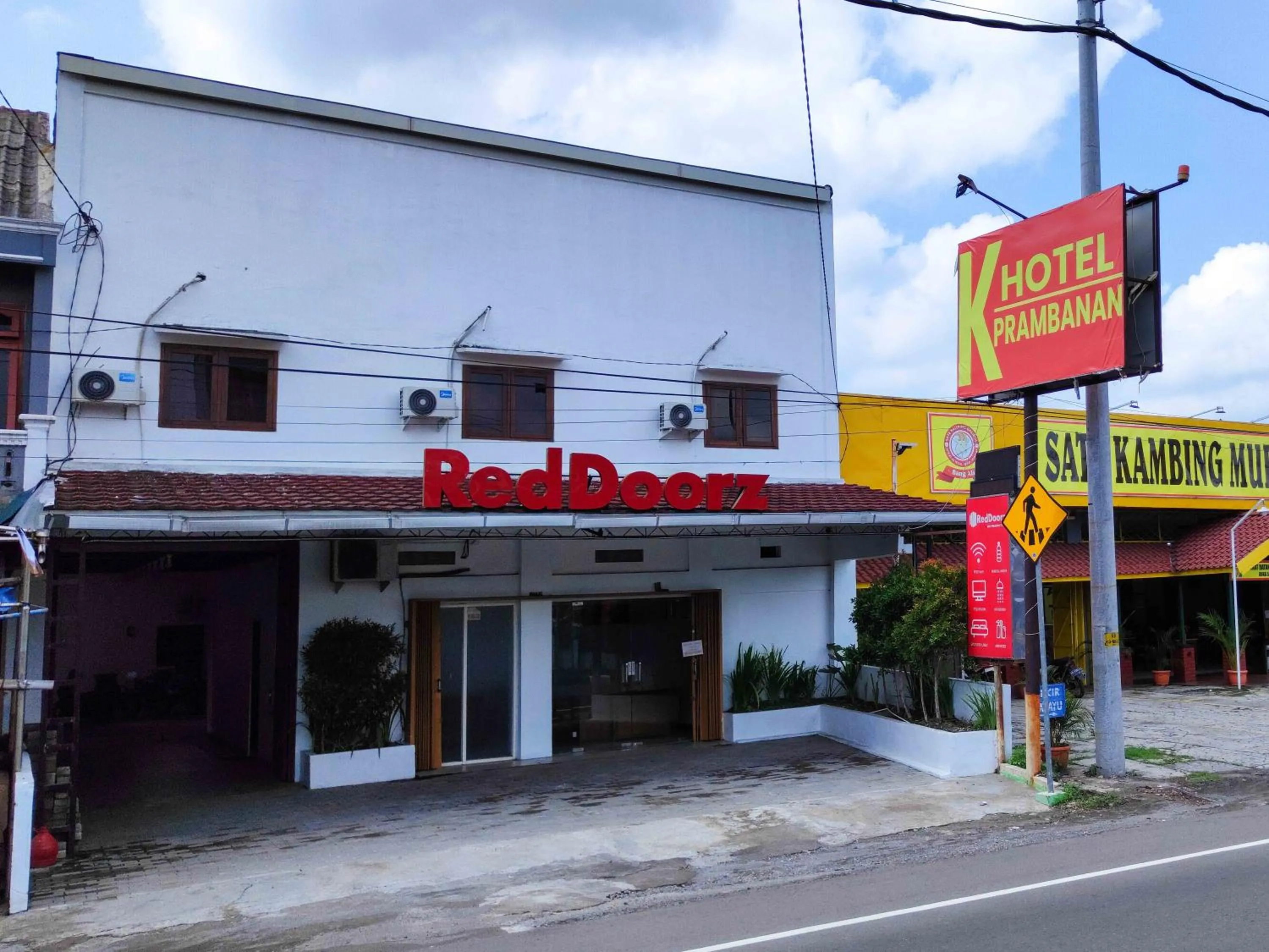 Property building in RedDoorz near Prambanan Temple