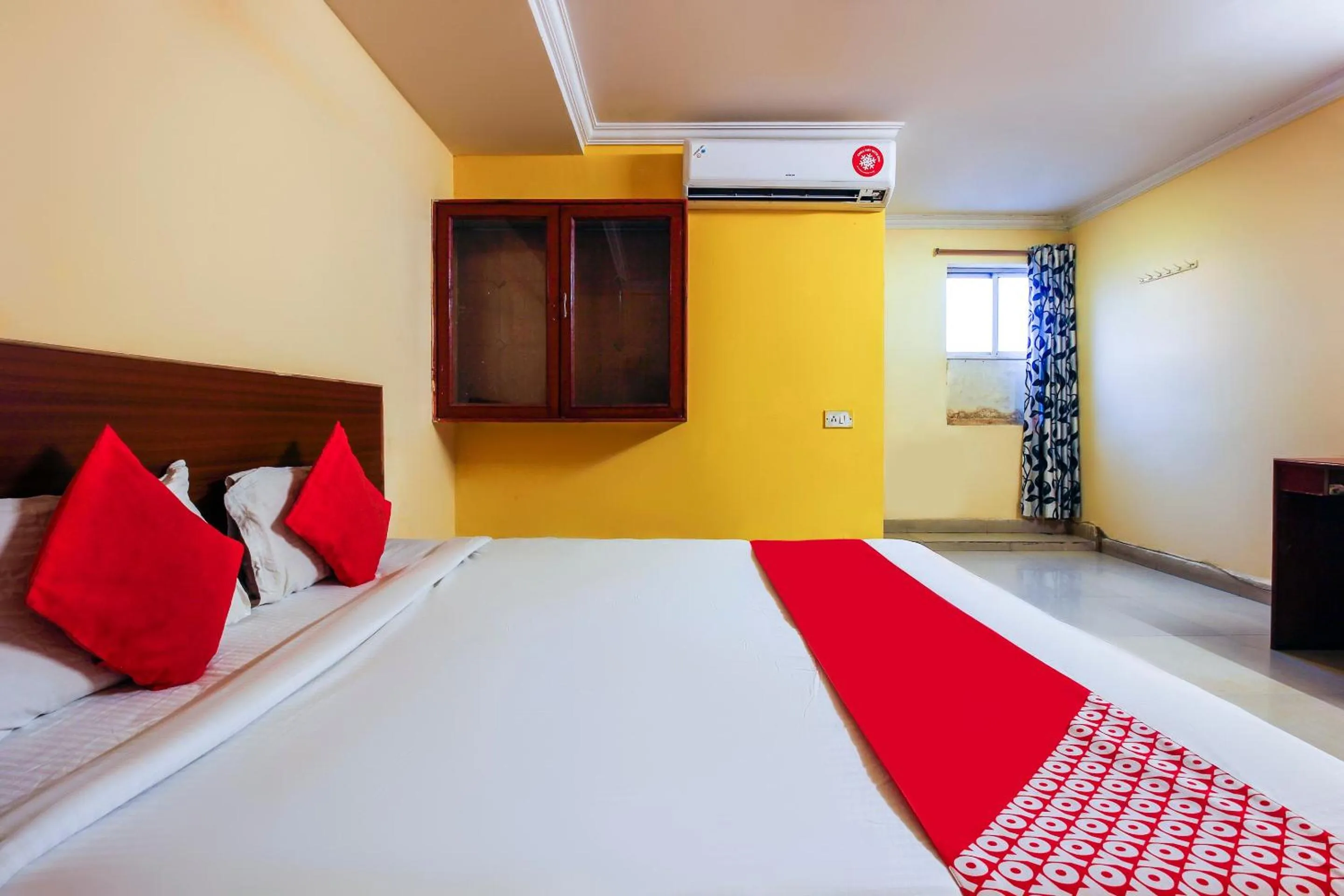 Bedroom, Bed in Hotel O Priya Residency