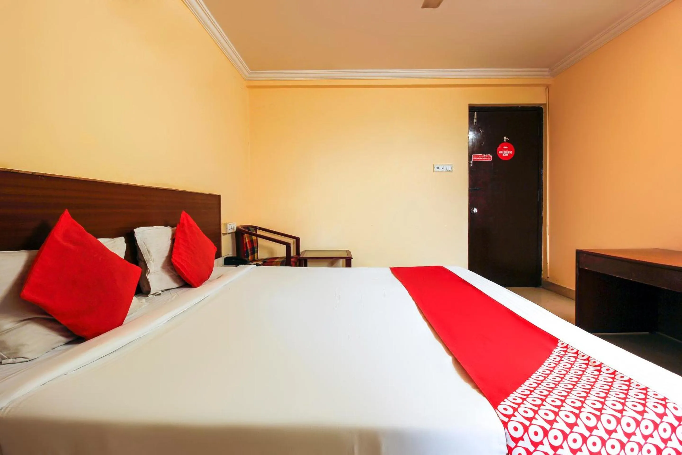 Bedroom, Bed in Hotel O Priya Residency