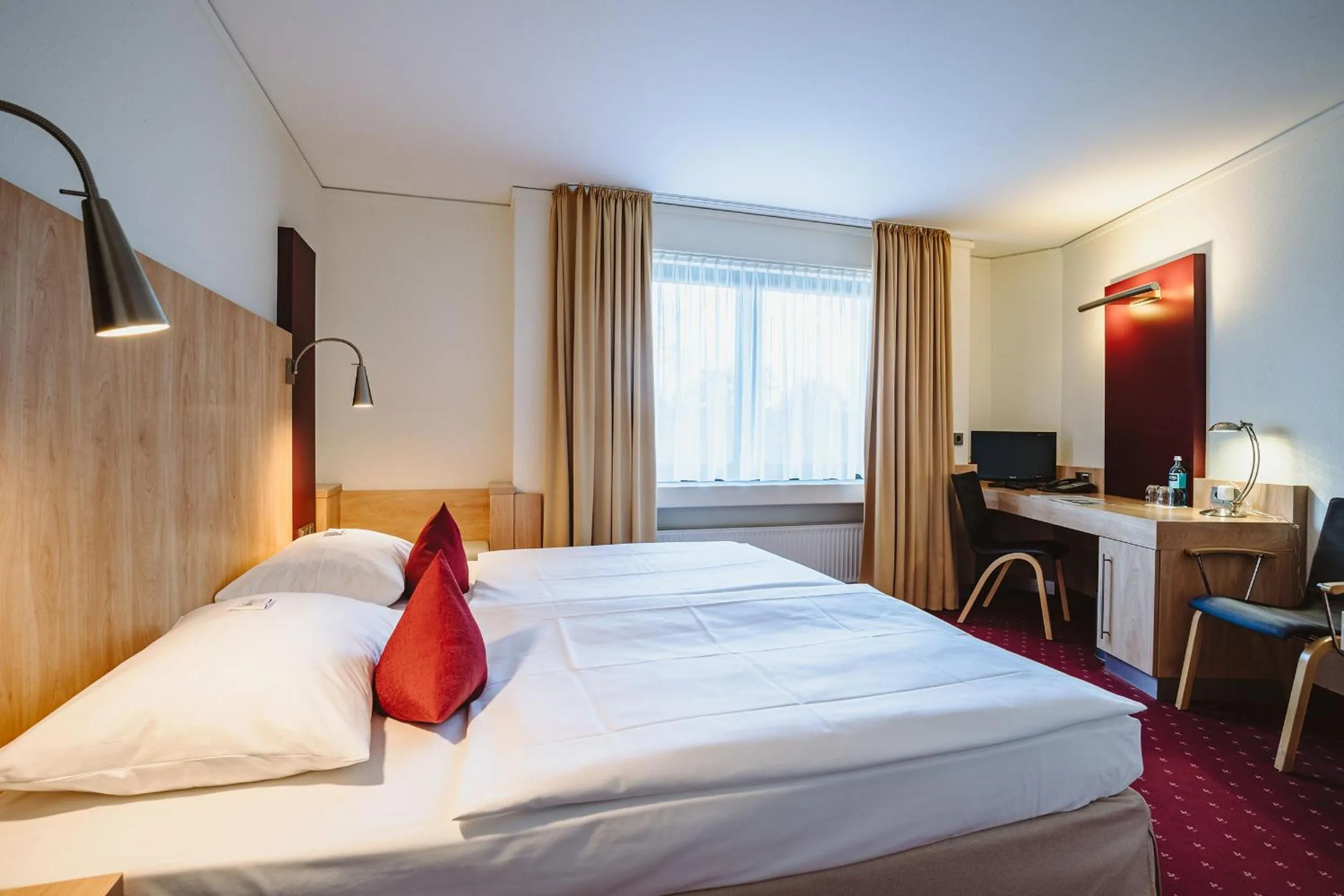 Bed in Hotel Gustav-Stresemann-Institut