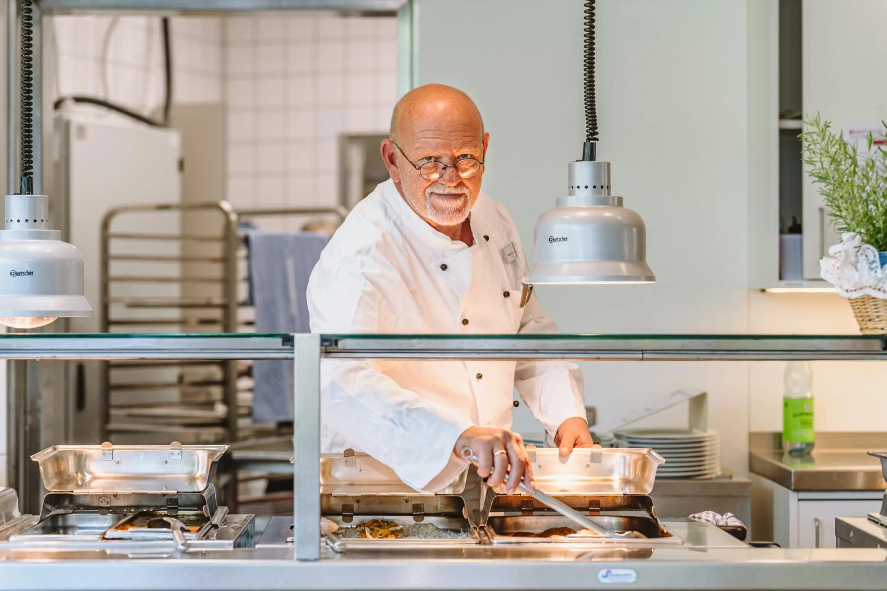 Restaurant/places to eat in Hotel Gustav-Stresemann-Institut