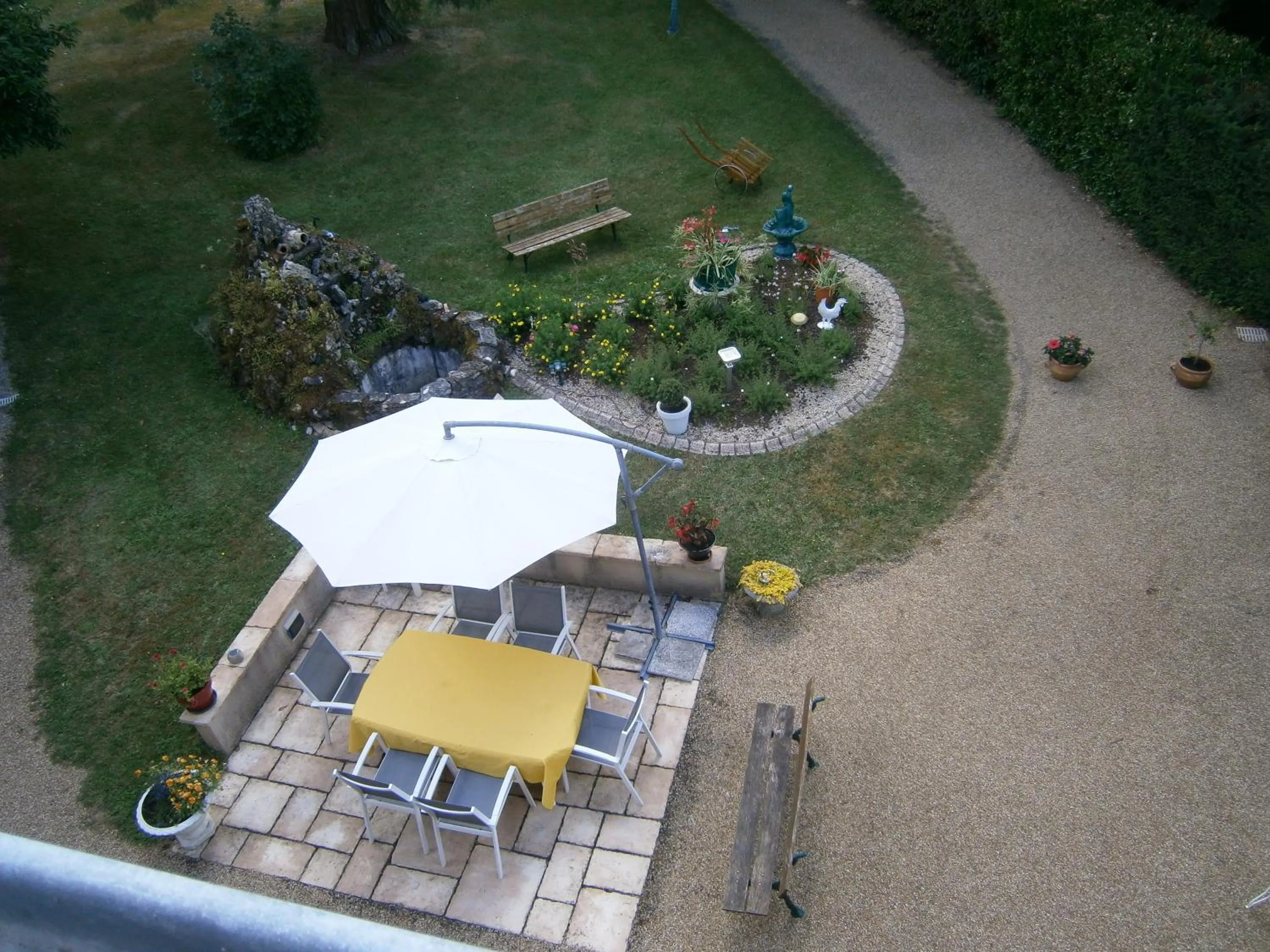 Patio in Logis La Folie