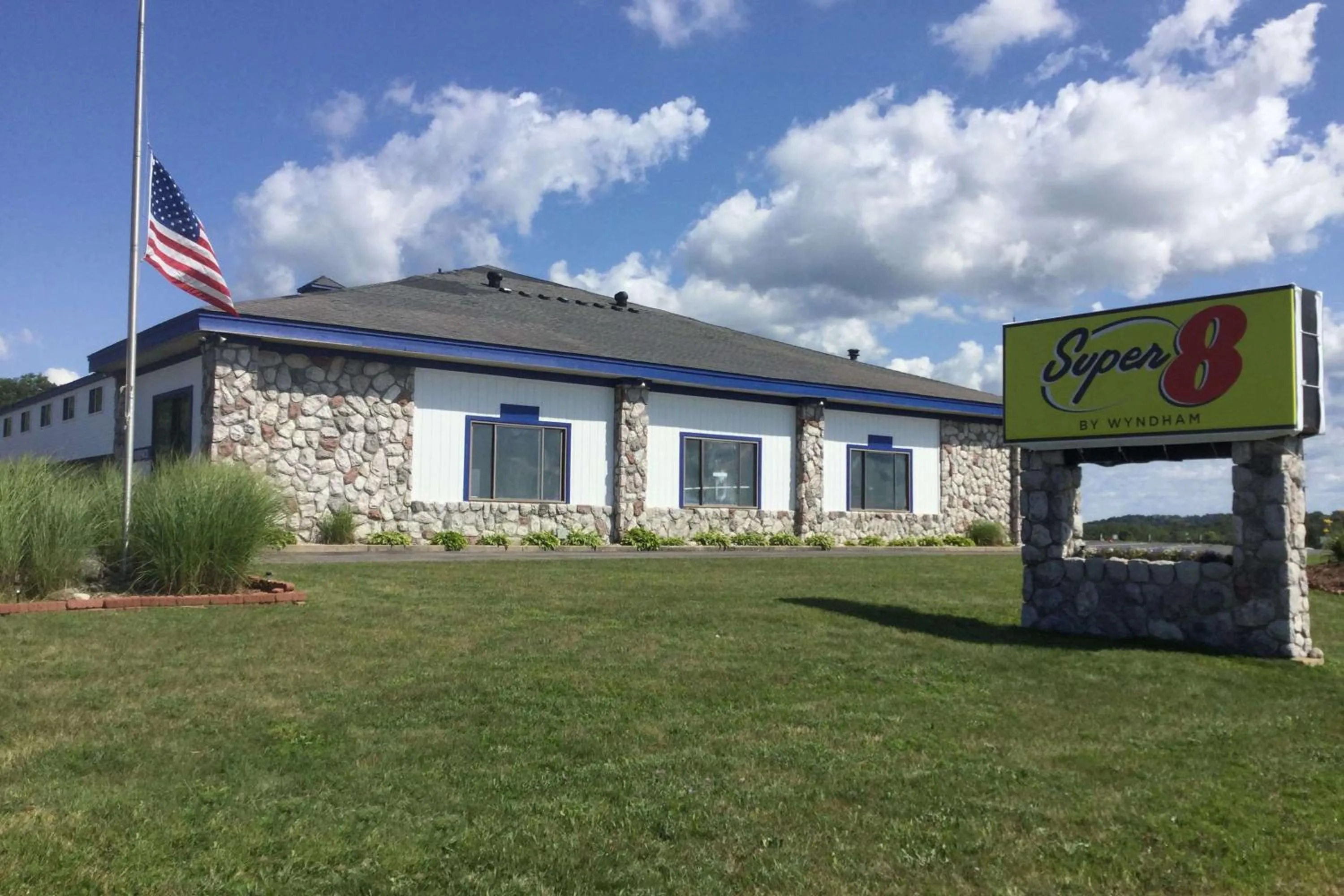 Property building in Super 8 by Wyndham Petoskey