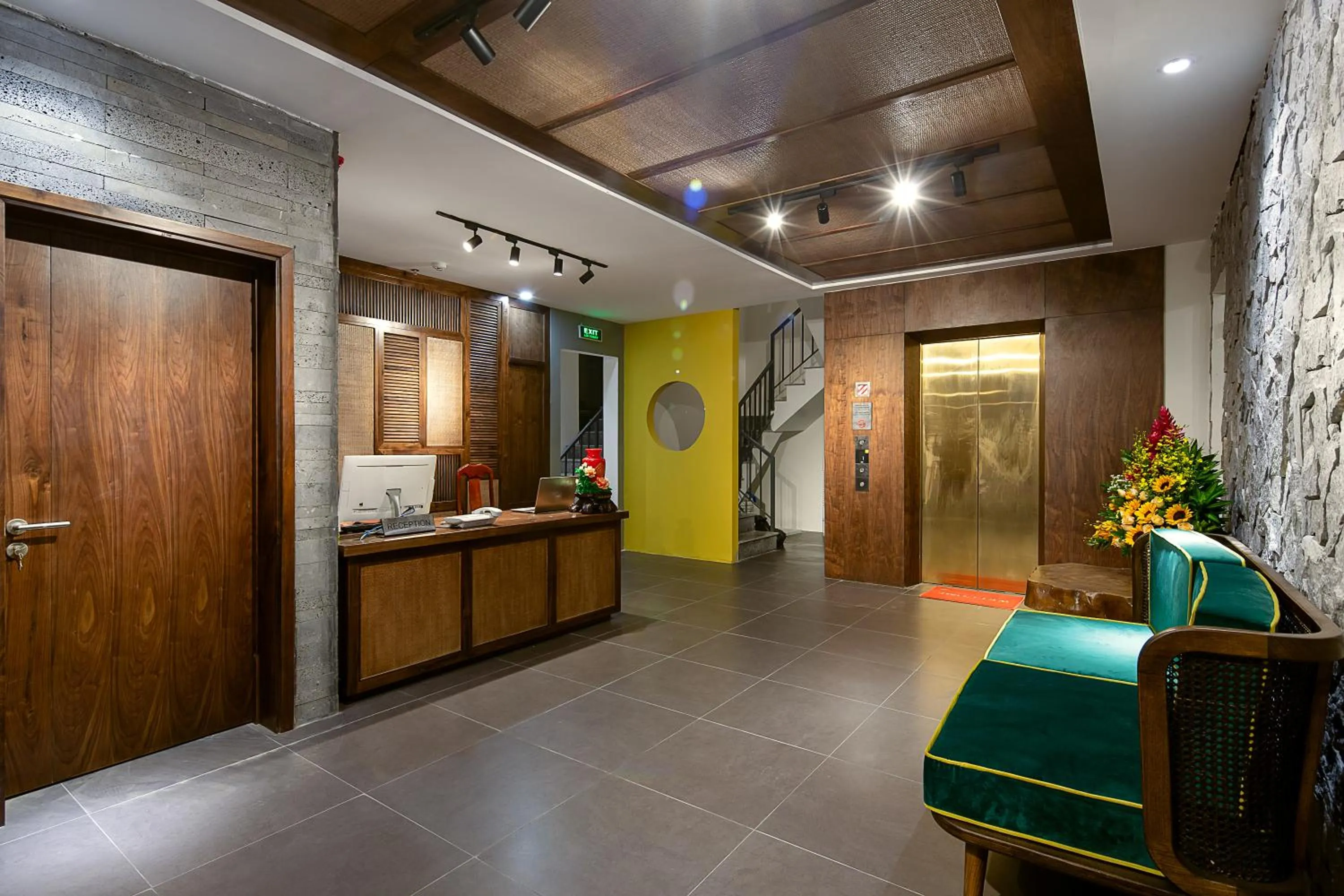 Staff in Tropical House Apartment Da Nang