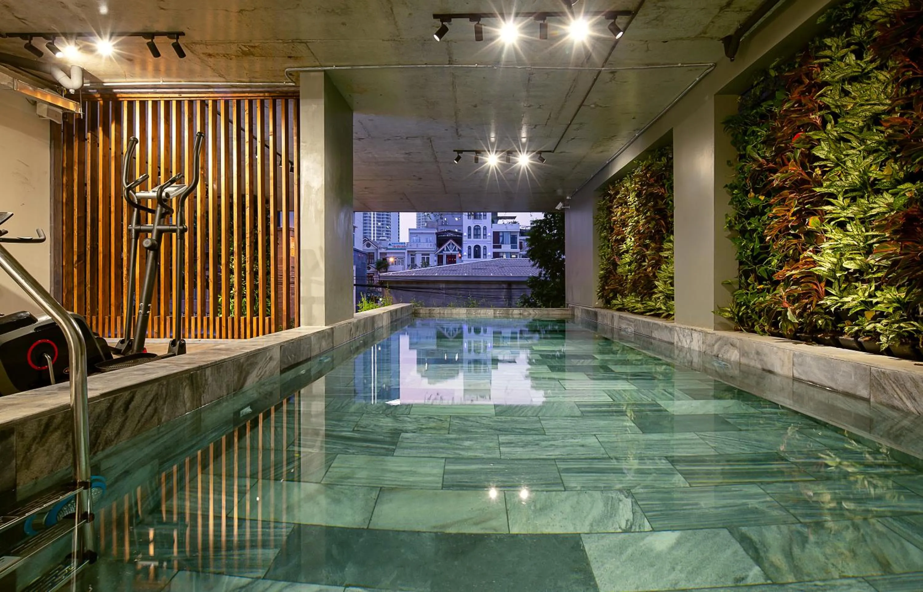Swimming pool in Tropical House Apartment Da Nang