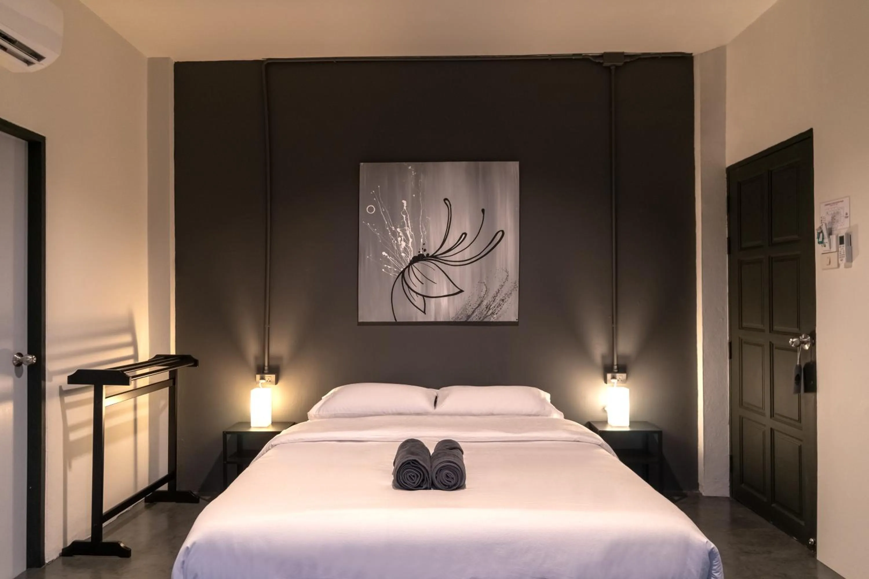 Bed in Sunrise Koh Tao