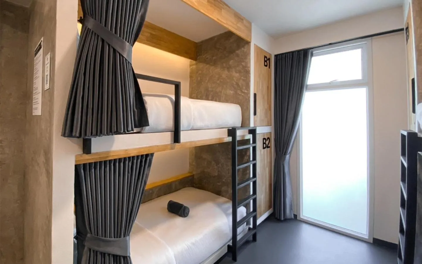 Bed in Sunrise Koh Tao