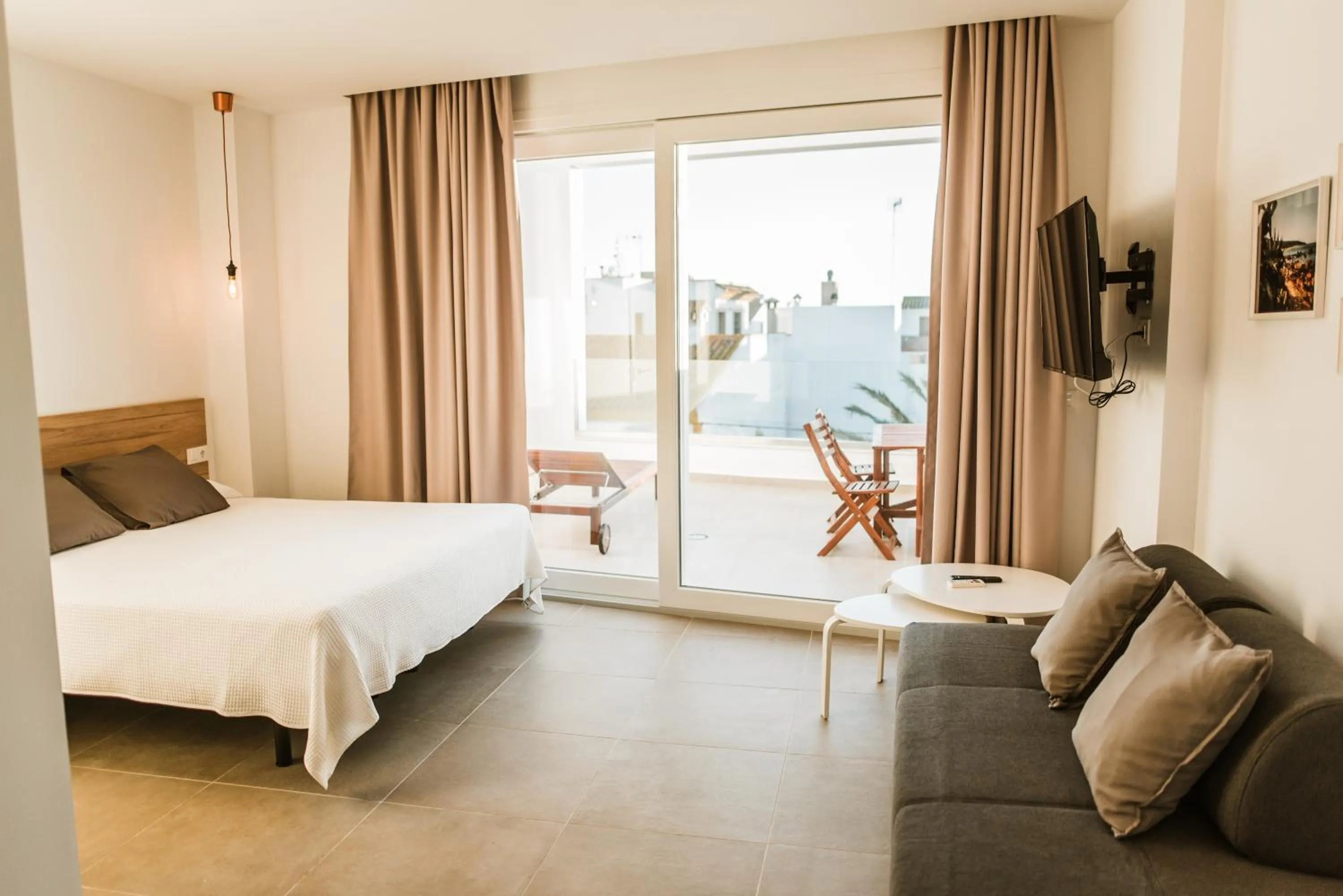 Balcony/Terrace, Bed in Apartamentos ZHR