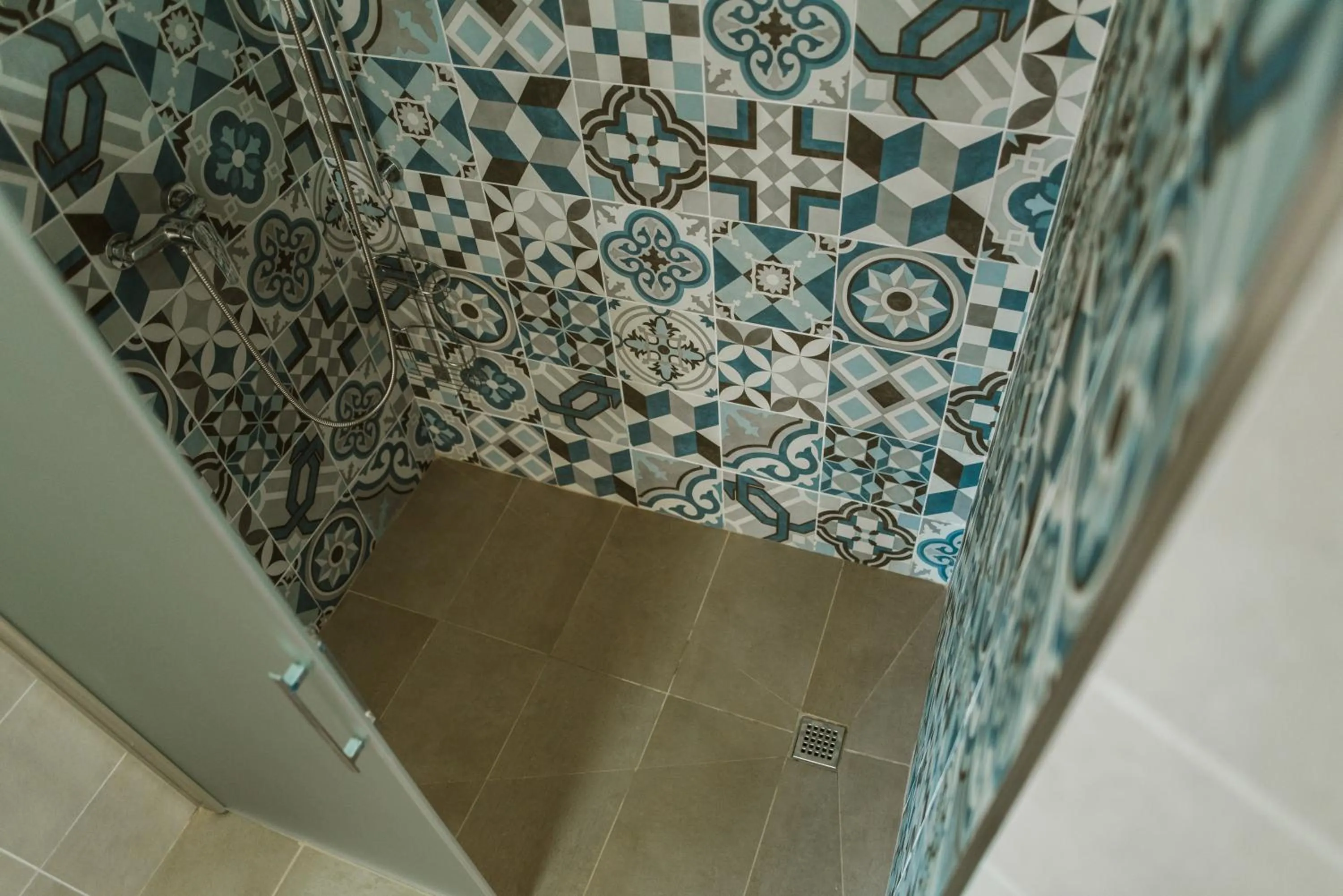 Shower in Apartamentos ZHR