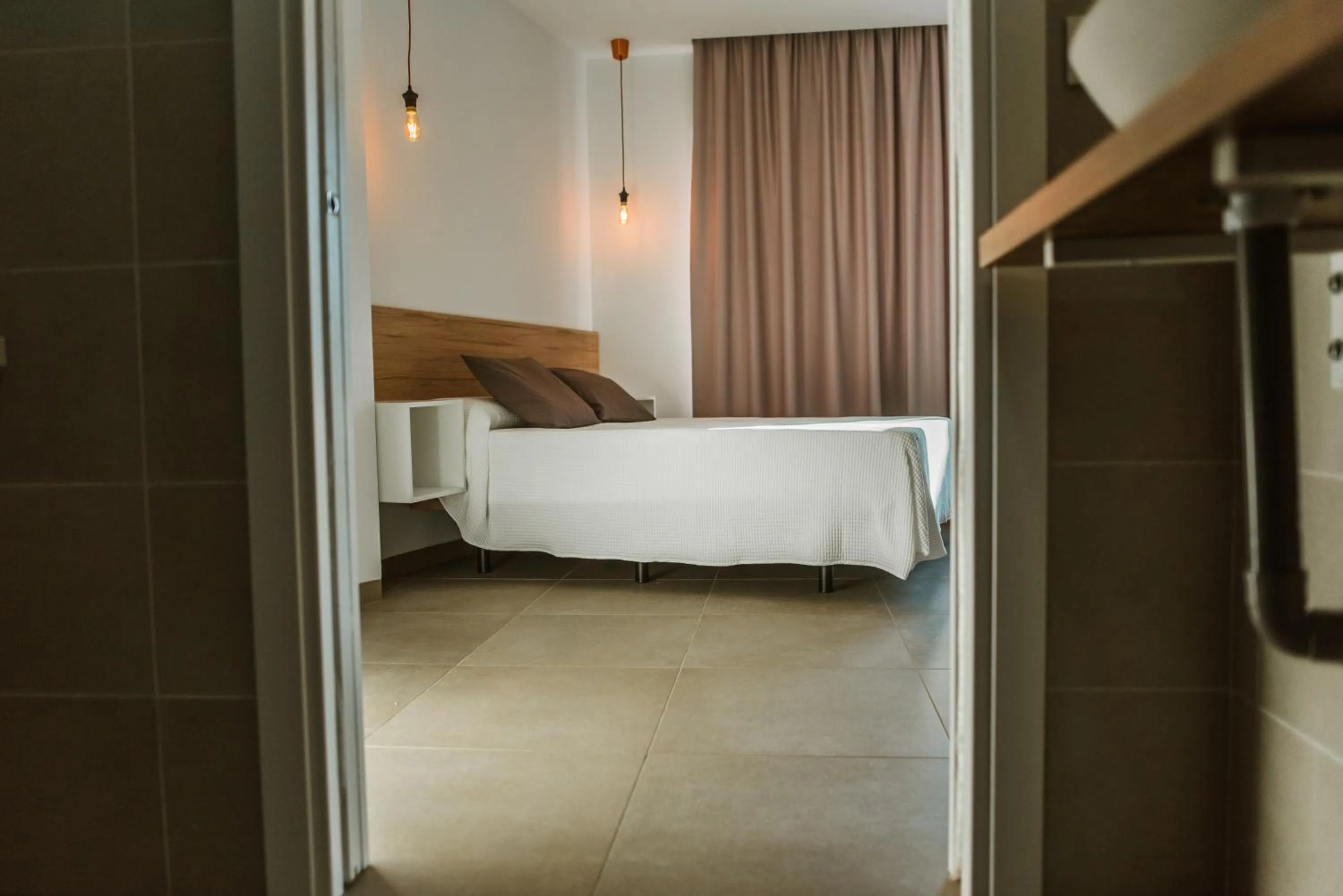 Bathroom, Bed in Apartamentos ZHR