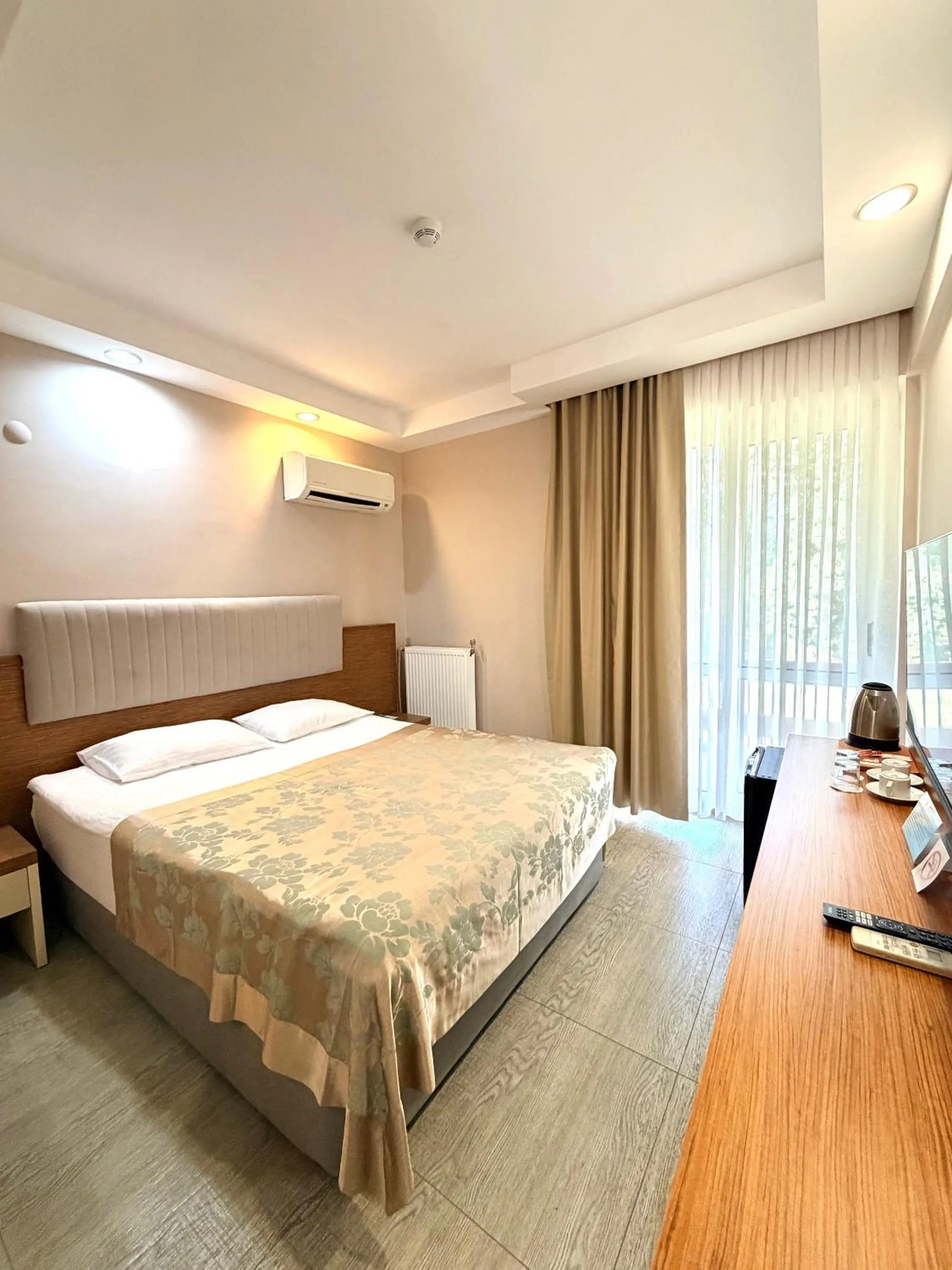 Bed in Balcova Termal Hotel