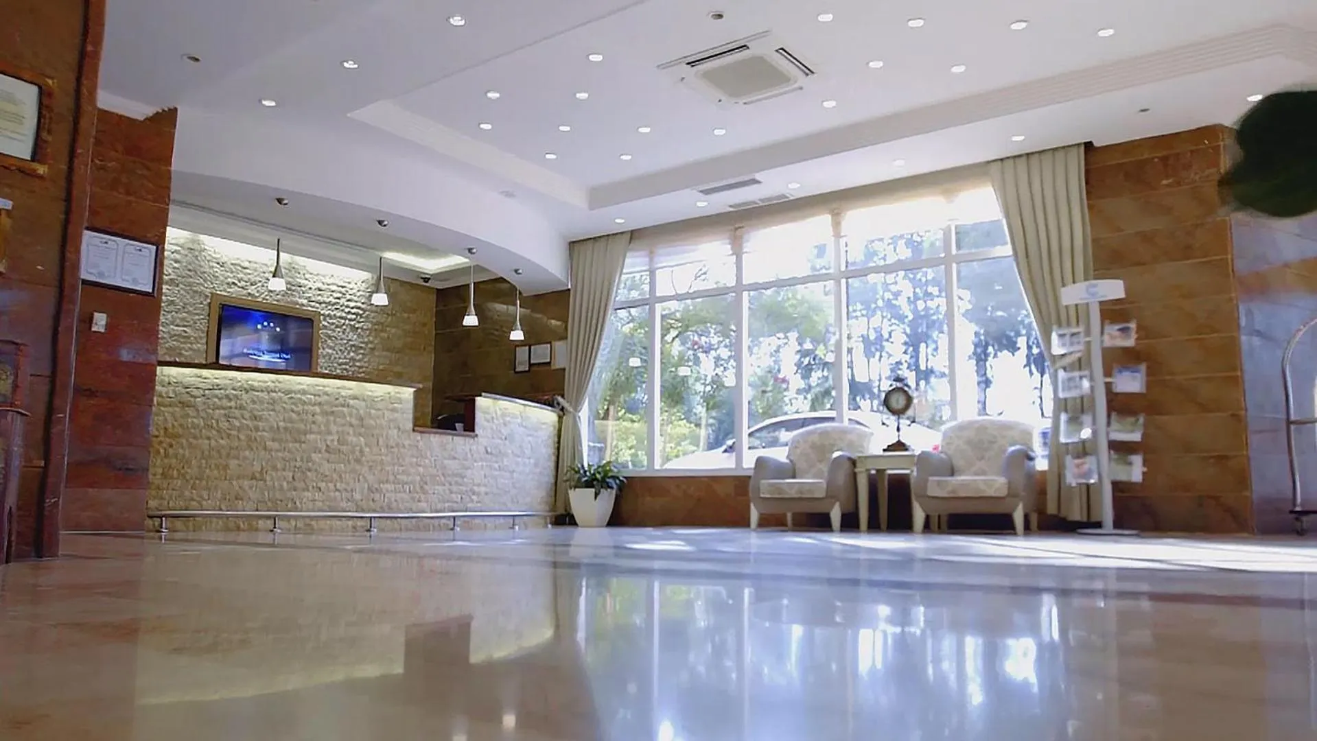 Lobby or reception in Balcova Termal Hotel