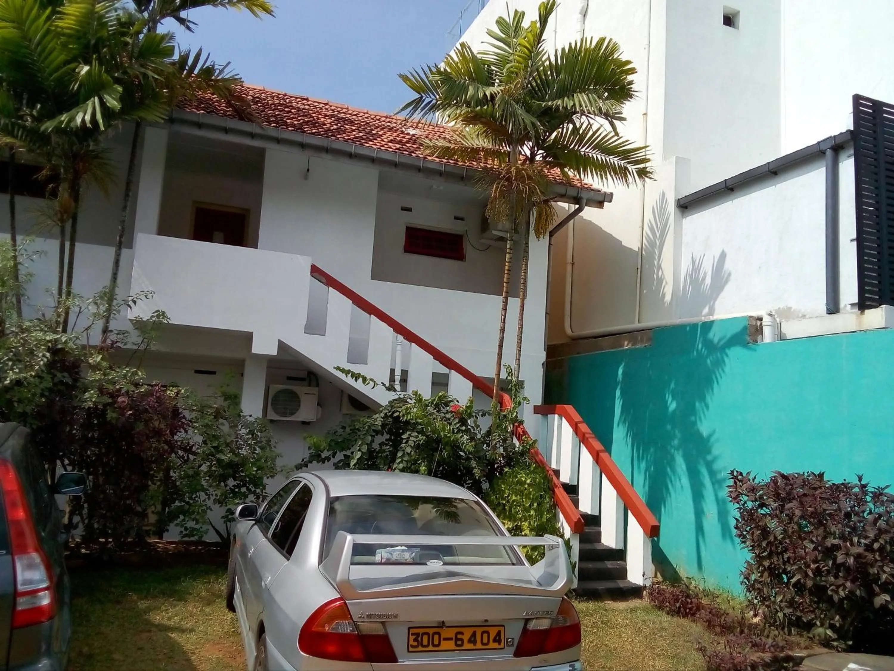 Facade/entrance in New SeaSide Inn Hikkaduwa