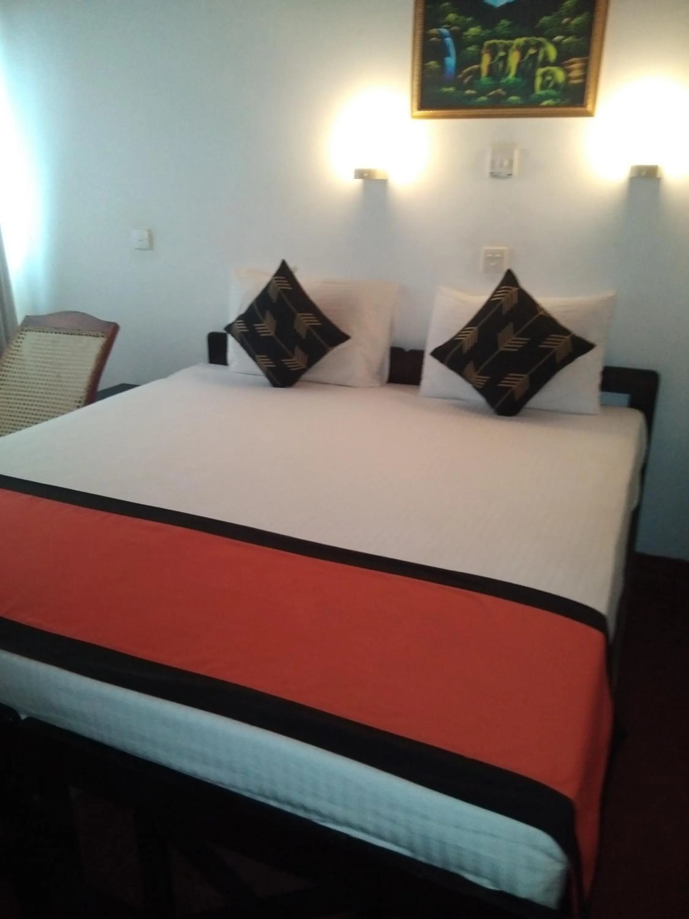 Bedroom, Bed in New SeaSide Inn Hikkaduwa