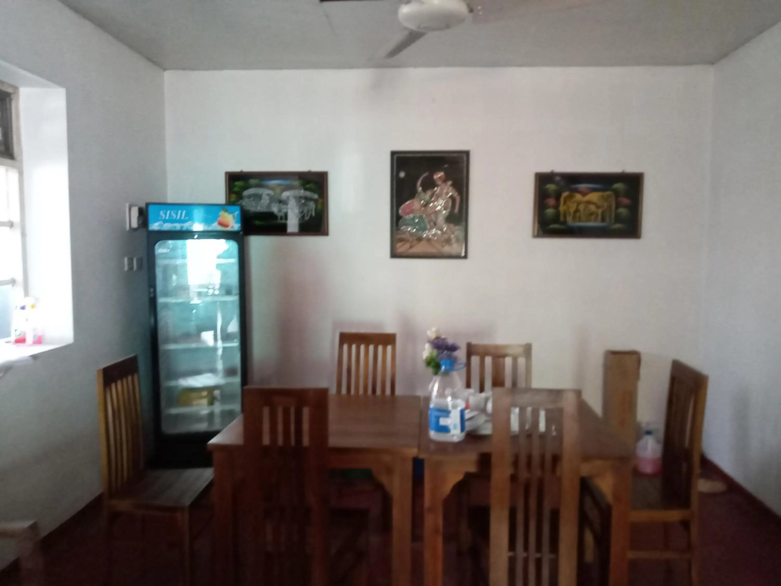 Dining area in New SeaSide Inn Hikkaduwa