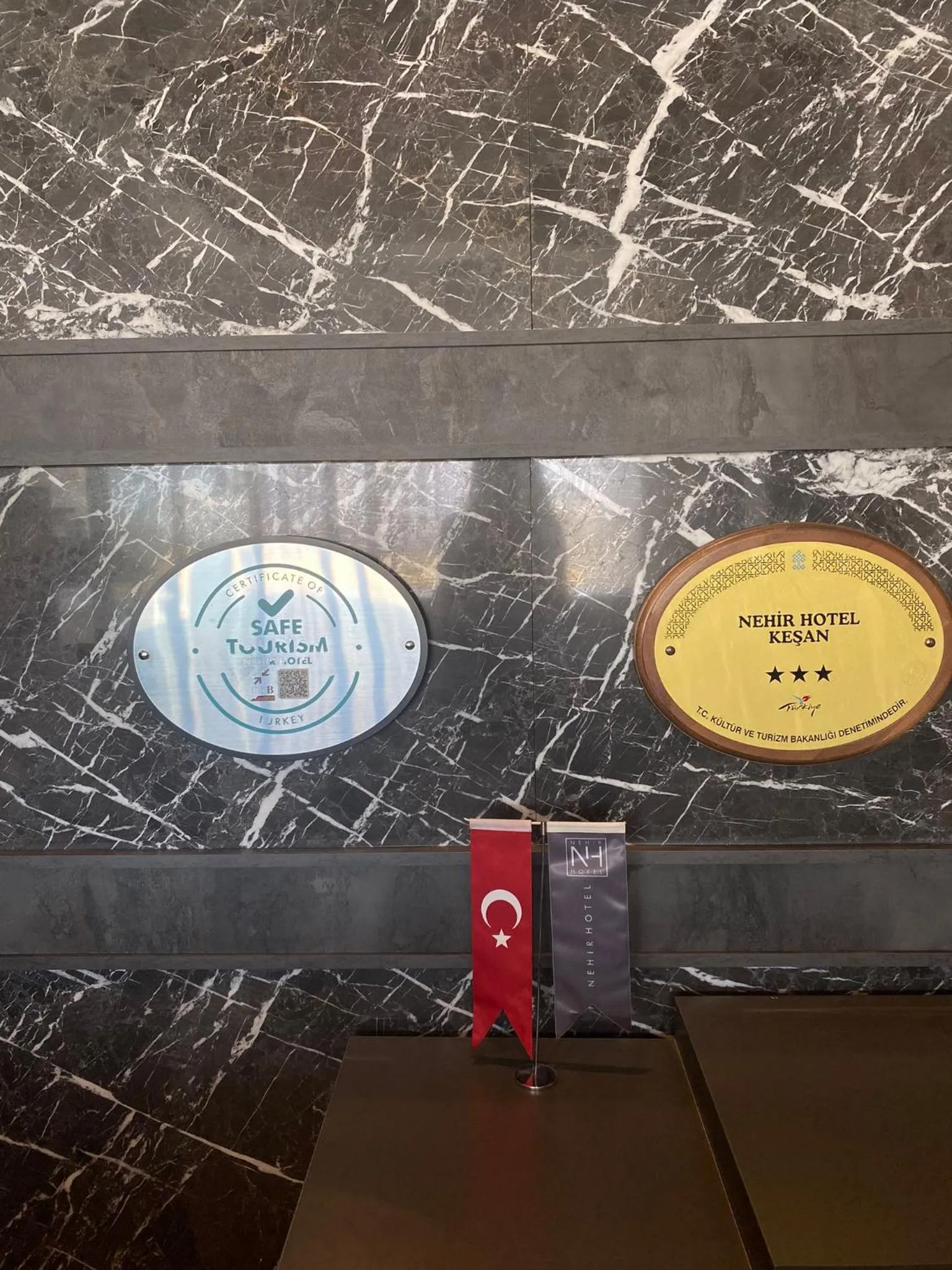 Logo/Certificate/Sign in NEHİR HOTEL KEŞAN