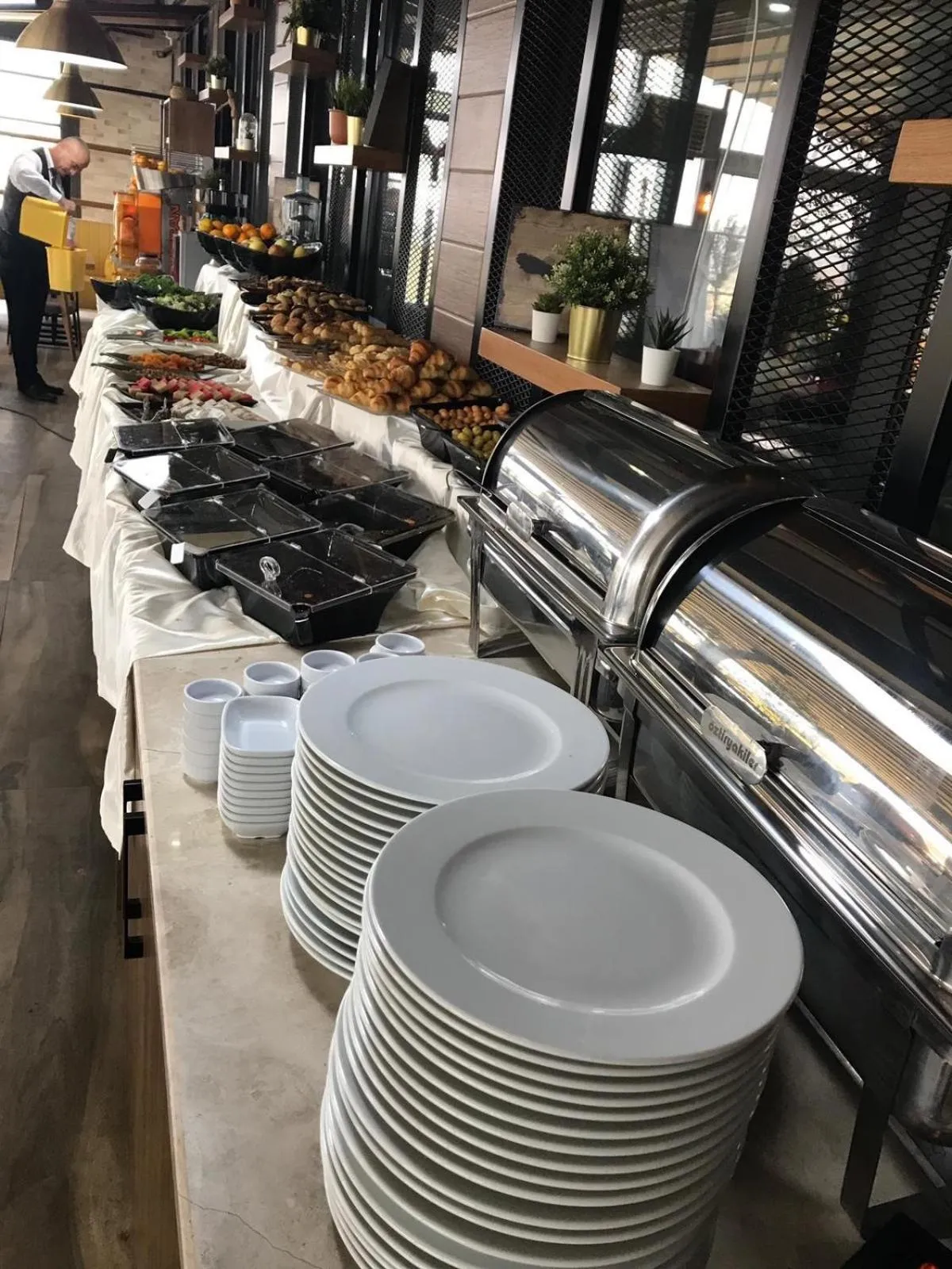 Restaurant/places to eat in NEHİR HOTEL KEŞAN