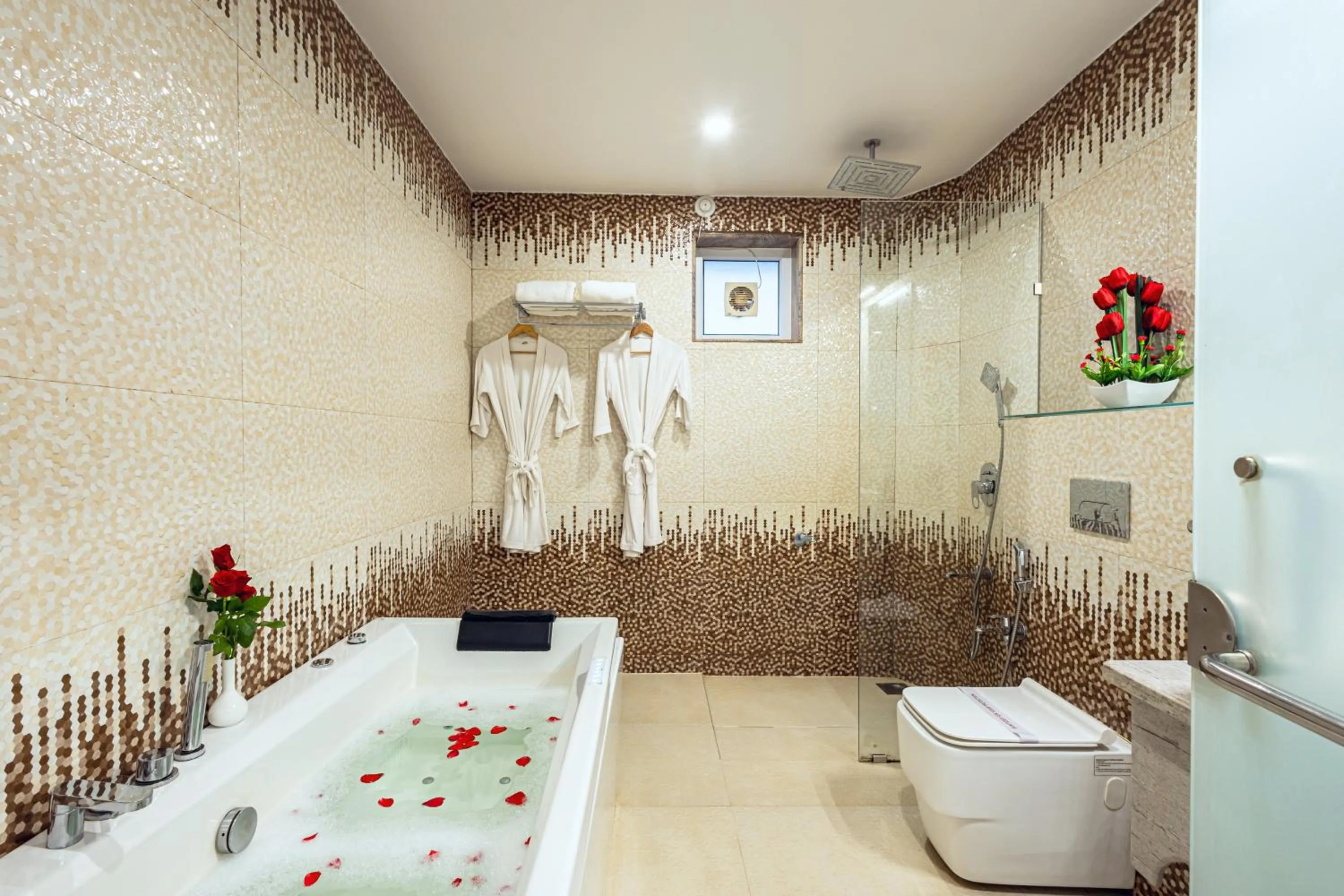 Toilet in Salcete Beach Resort