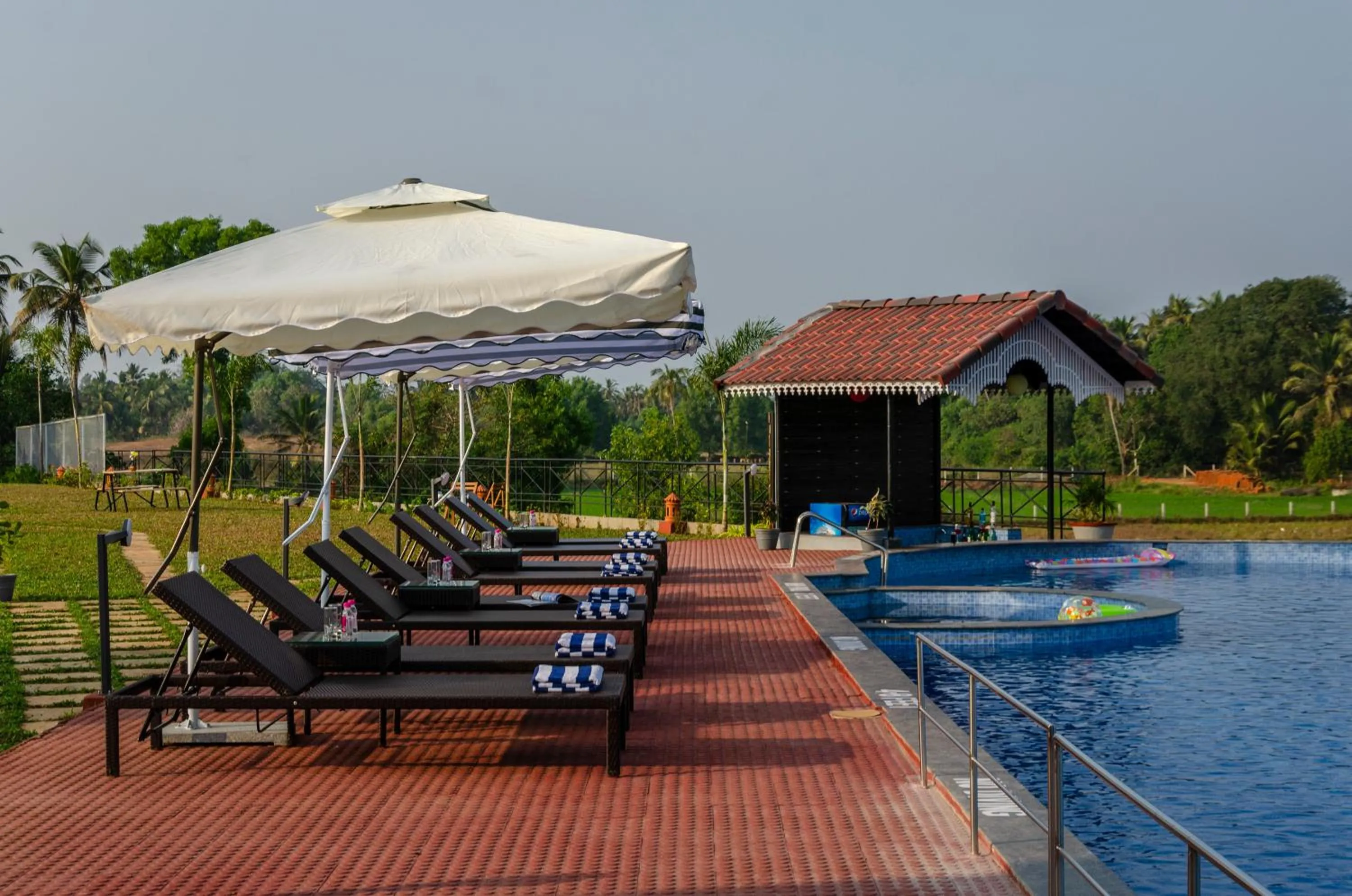 Swimming pool in Salcete Beach Resort