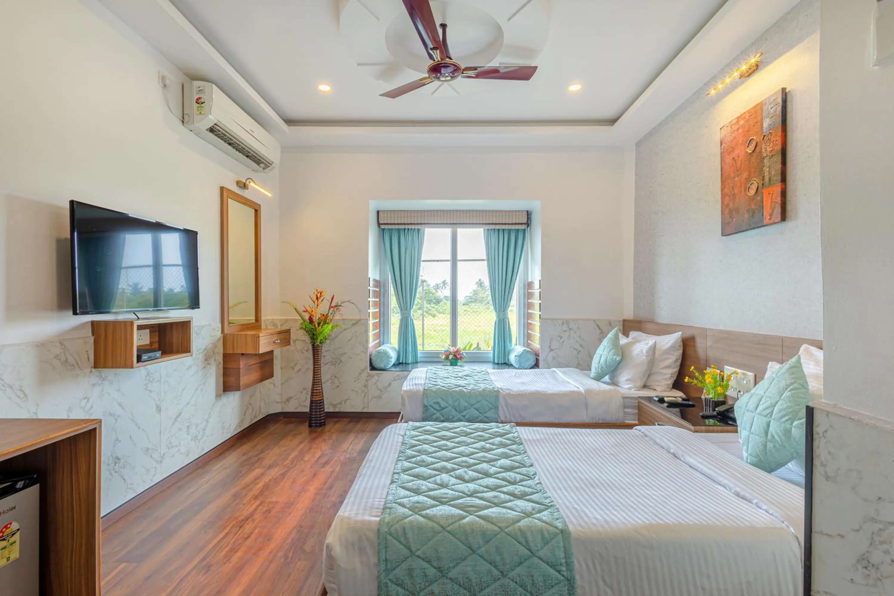 Bedroom, Bed in Salcete Beach Resort