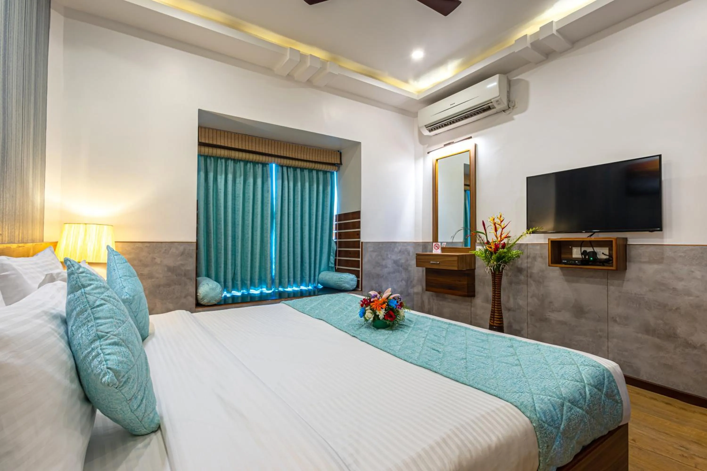 Bed in Salcete Beach Resort