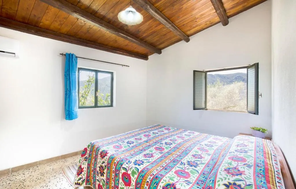 Bedroom, Bed in Magia dell'Aspromonte