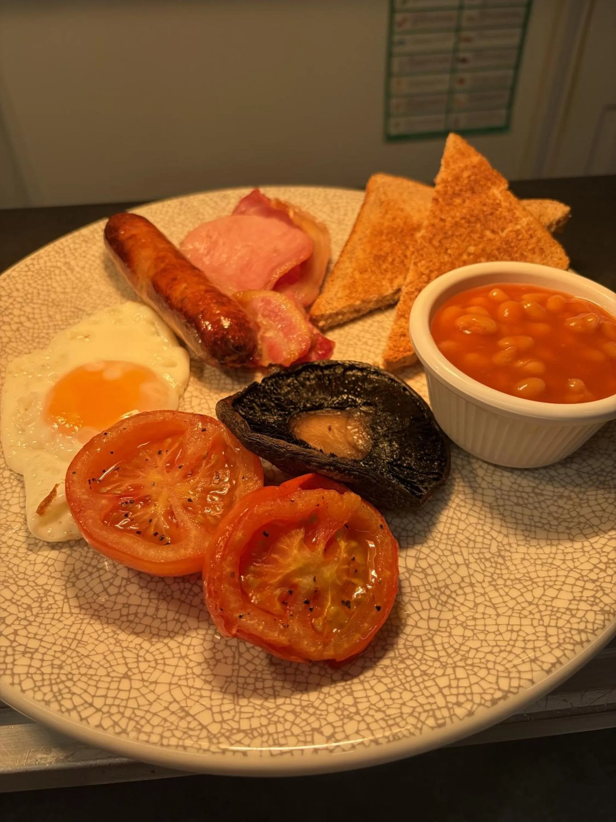 Breakfast in The Walhampton Arms