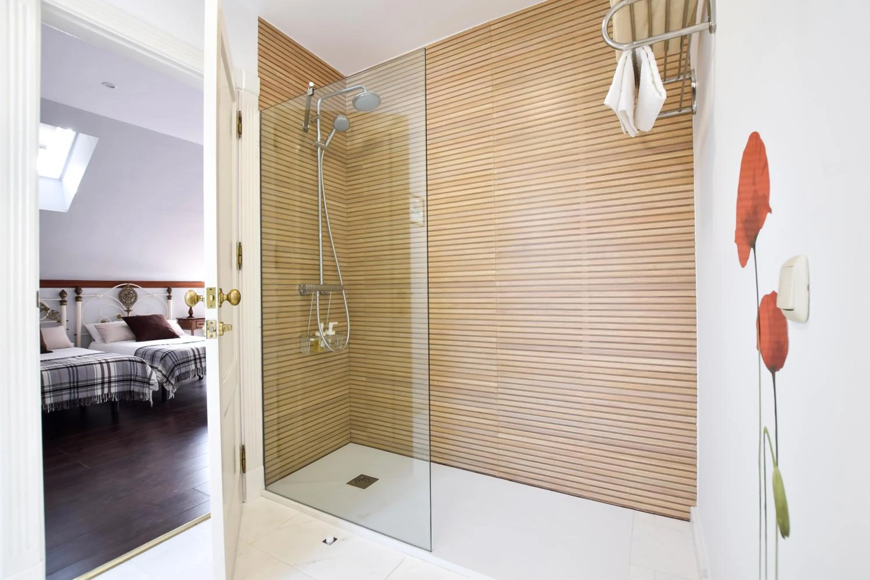 Bathroom in Villa Antumalal B&B