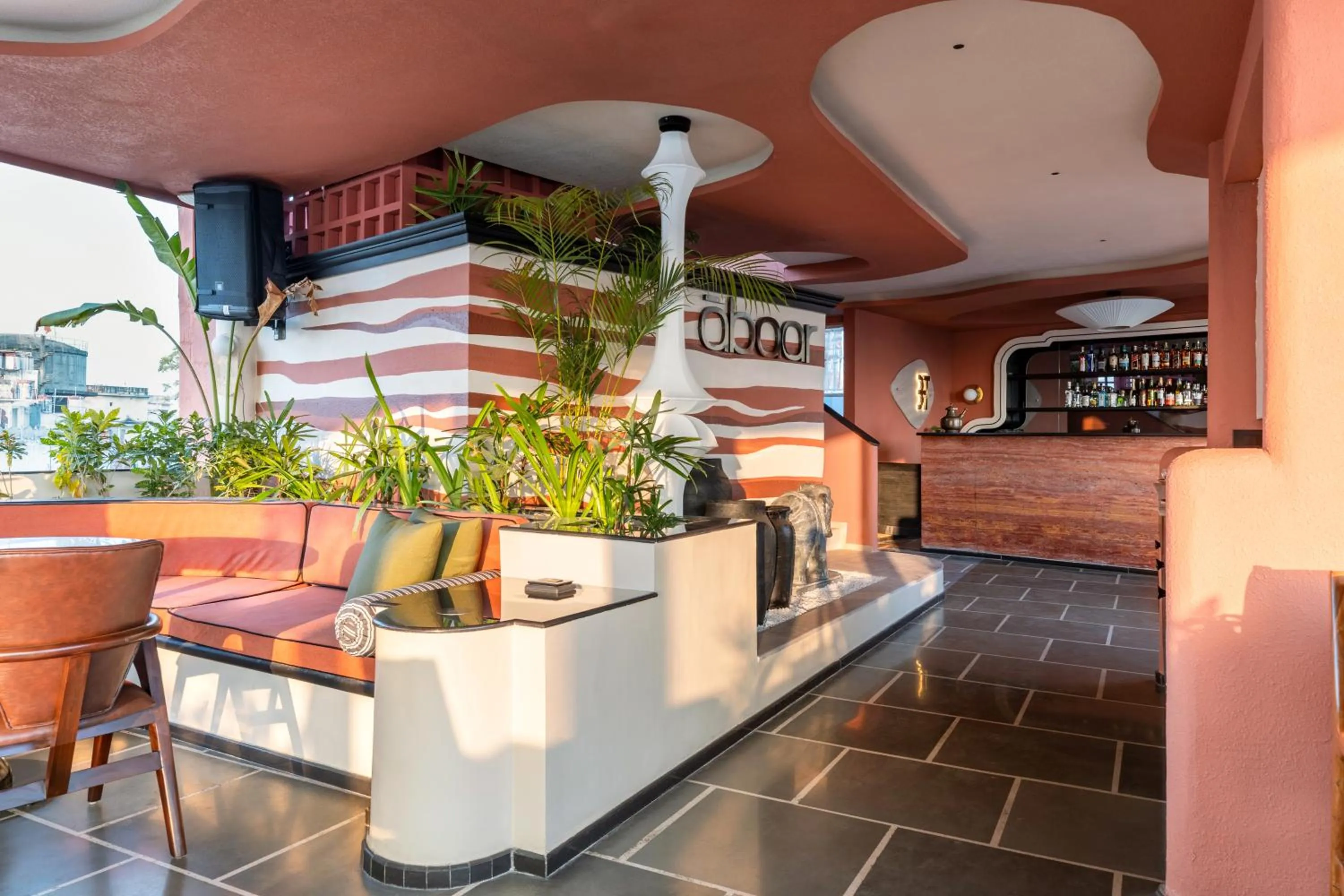 Restaurant/places to eat in The Red Pier - My Downtown Hotels