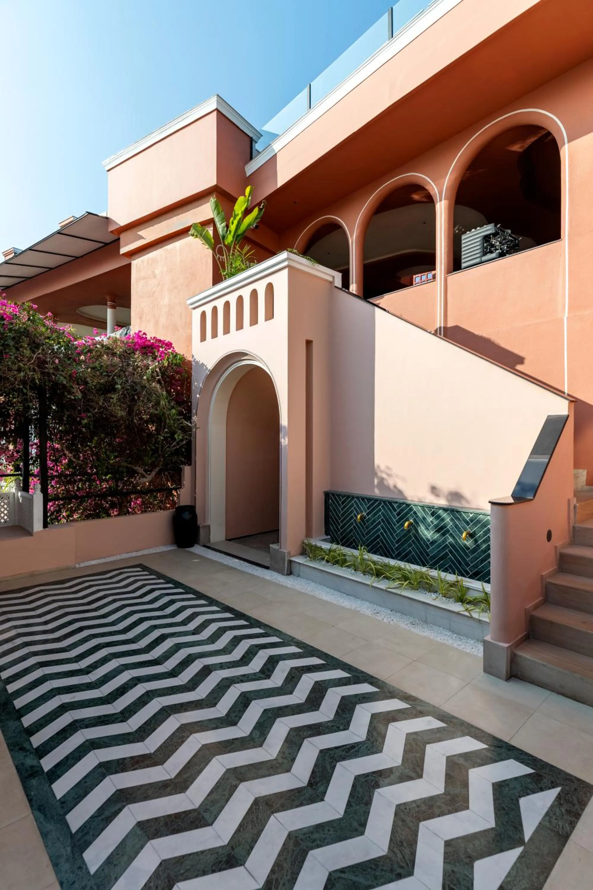 Property building in The Red Pier - My Downtown Hotels