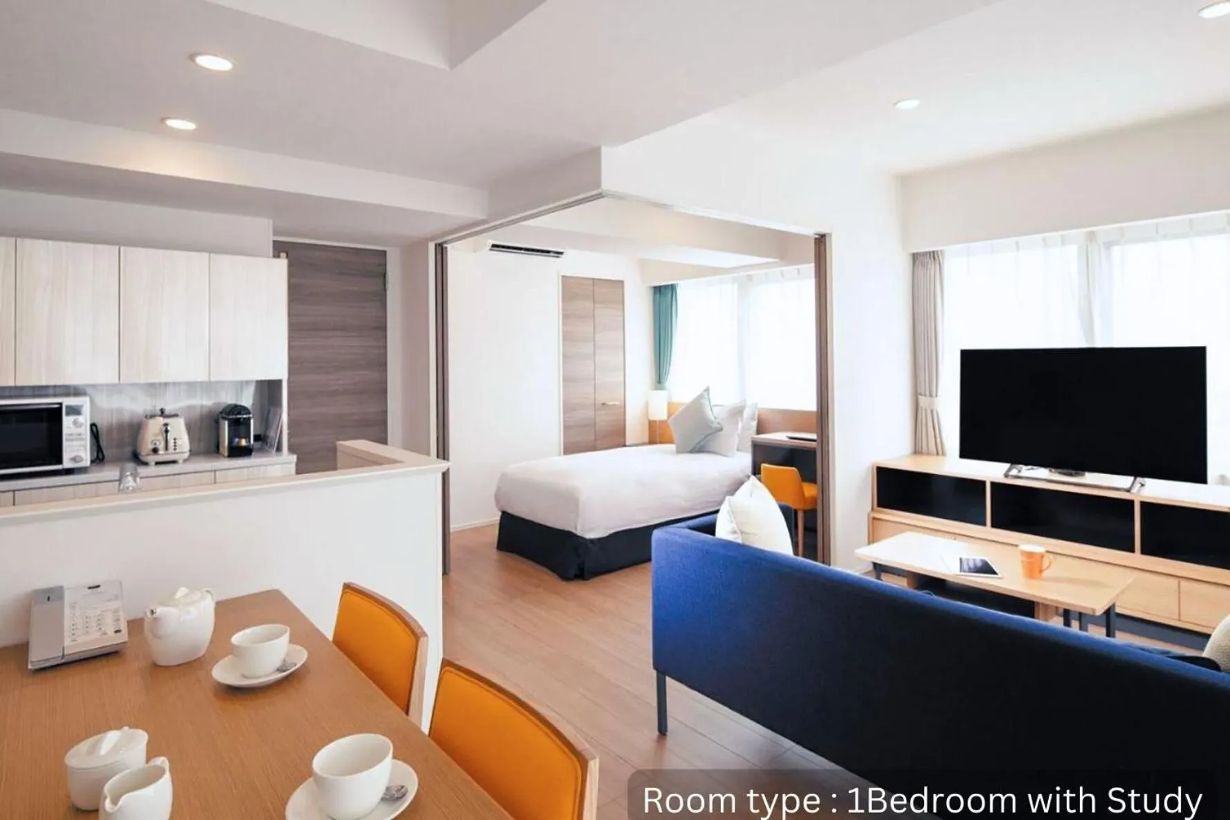 Bed in Oakwood Apartments Nishi-Shinjuku Tokyo