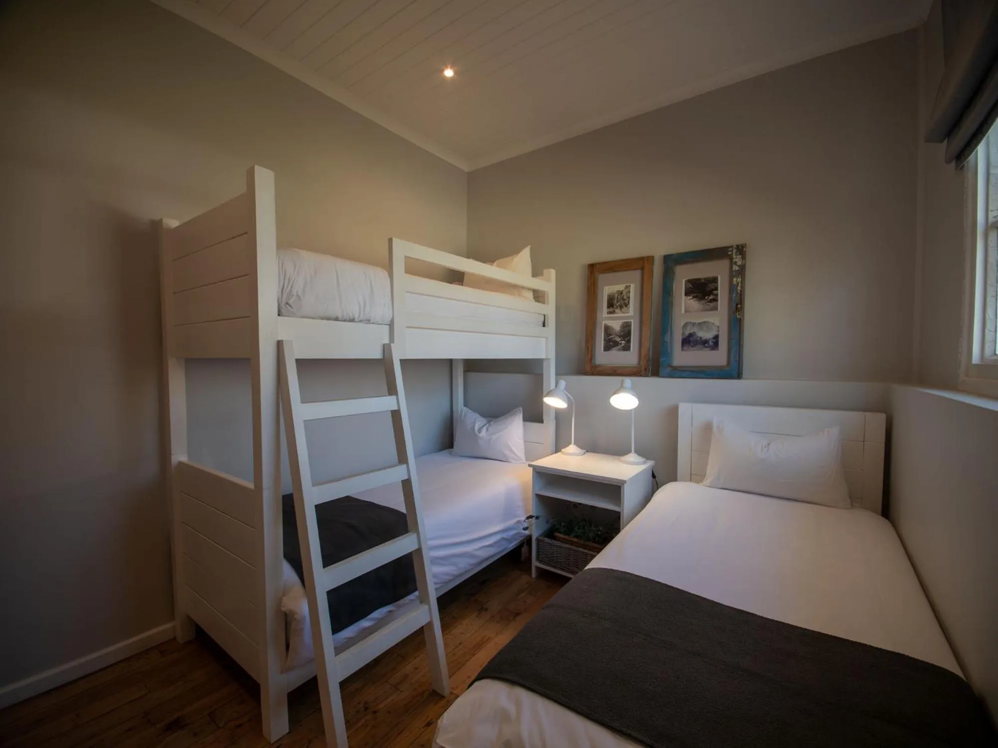 Bedroom, Bed in Oakhurst Farm Cottages
