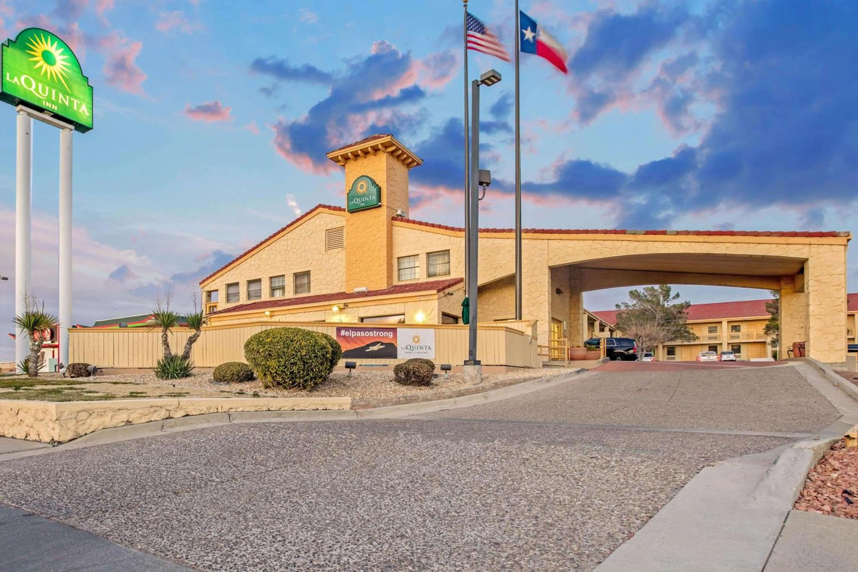 Property building in La Quinta Inn by Wyndham El Paso Cielo Vista